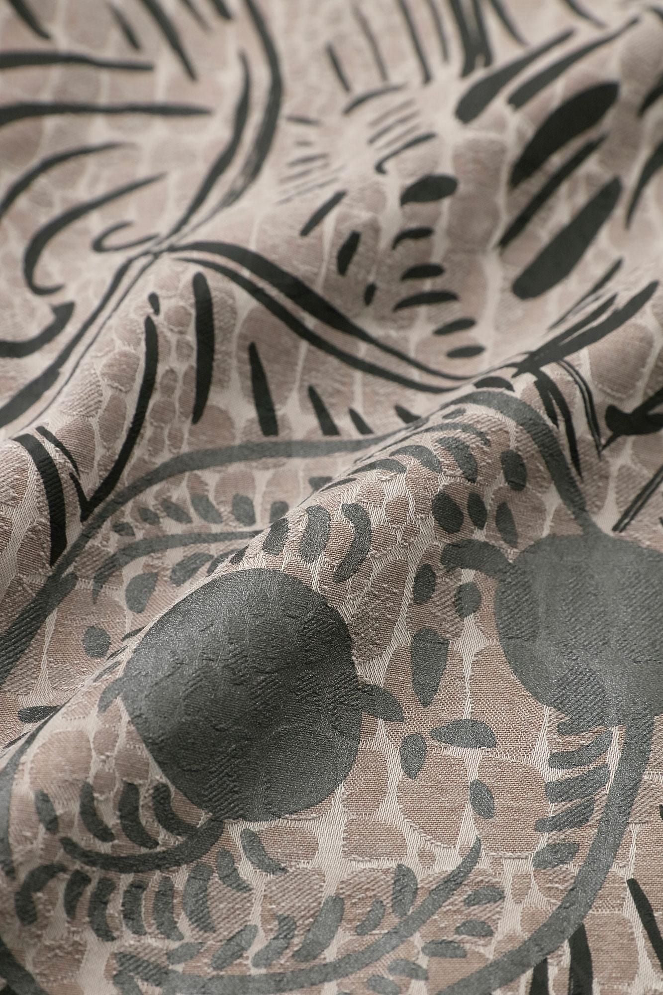 스네이크 스팟(쿠치나와 마다라) 노부히데 소이(우에) /소우몬