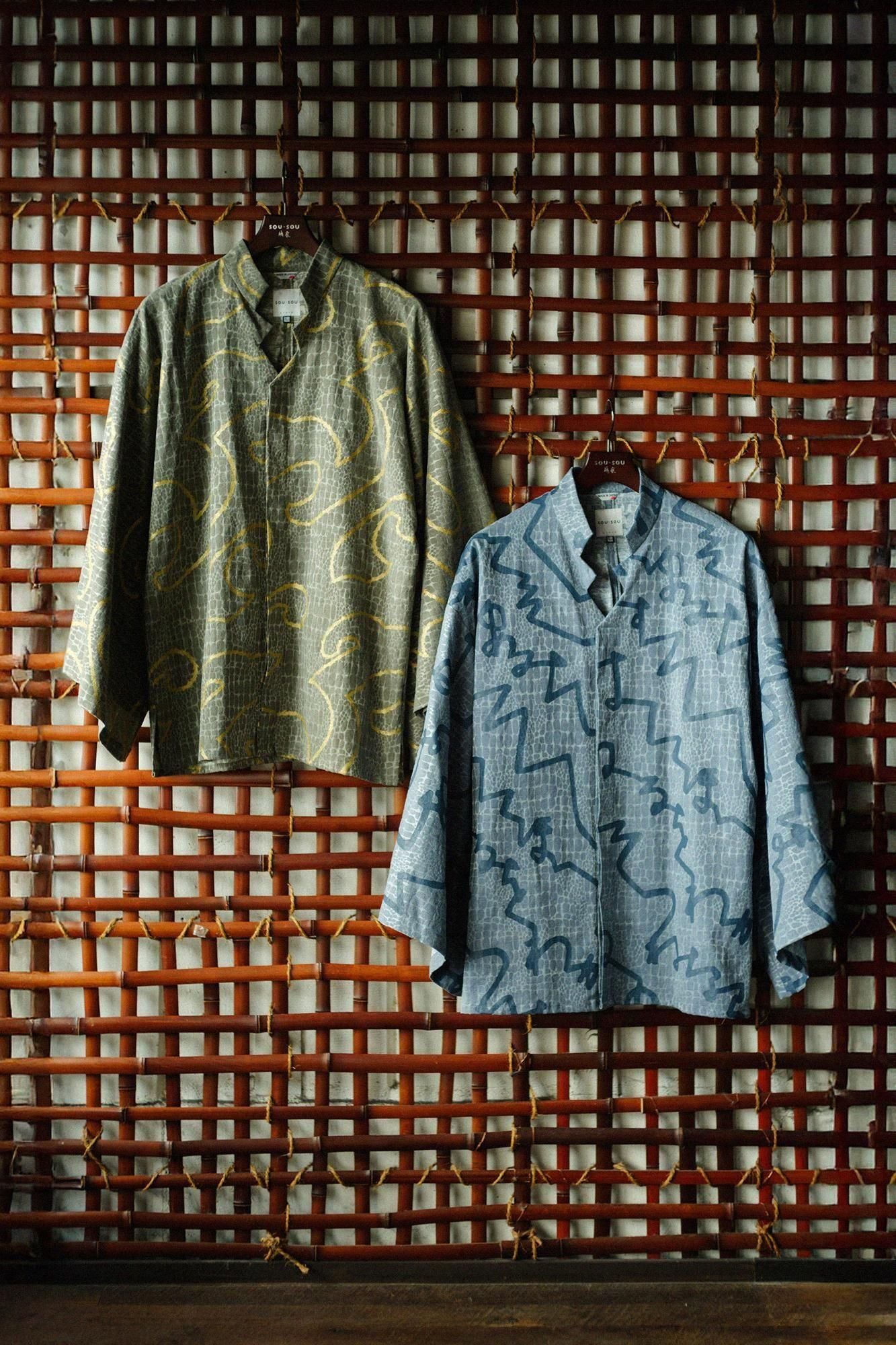 Snake-spotted Shinshu Kimono Sleeve Blouse / Many Waves