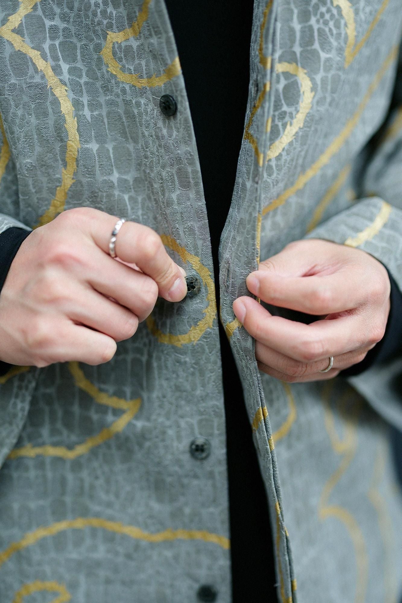 Snake-spotted Shinshu Kimono Sleeve Blouse / Many Waves