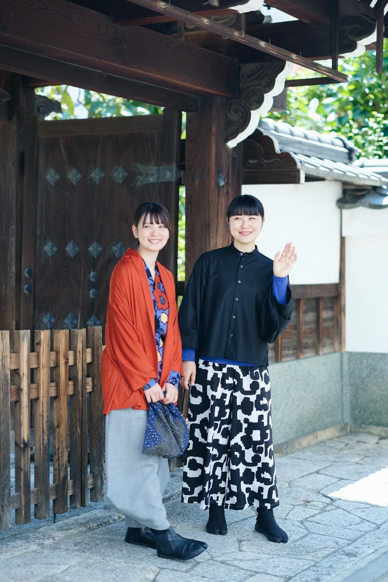 伸 斜紋織 闊腿褲 穩／薄灰色