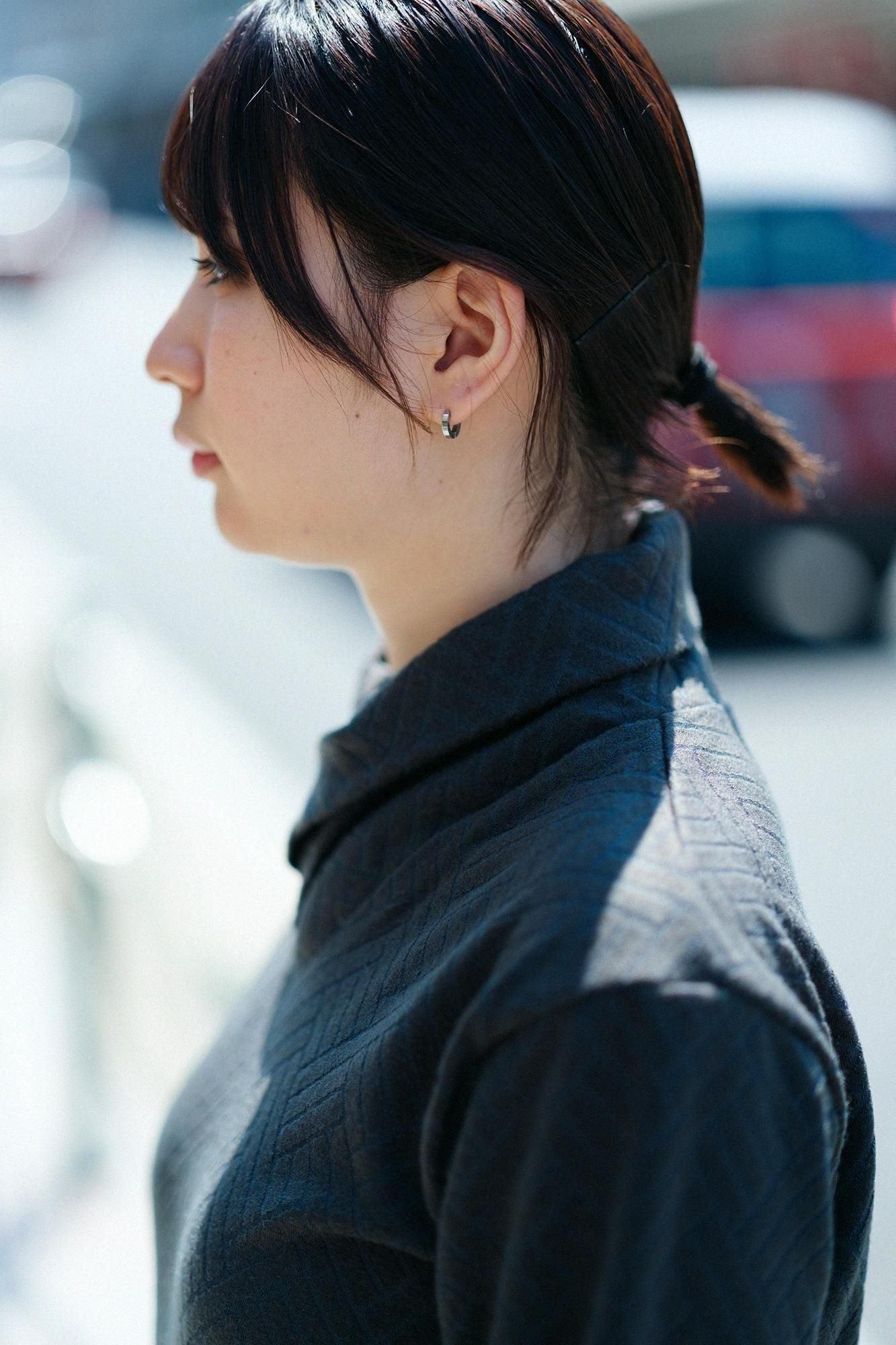 提花领口/深绿色