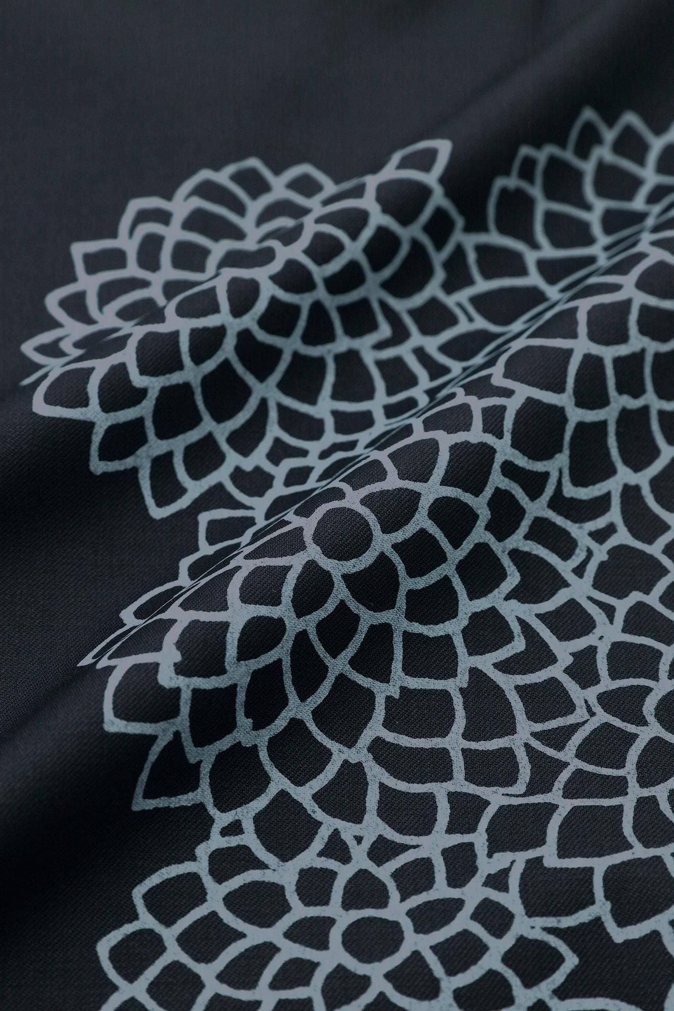 美麗諾羊毛 斜紋織 和服褲裝／雲間菊 暗藍色