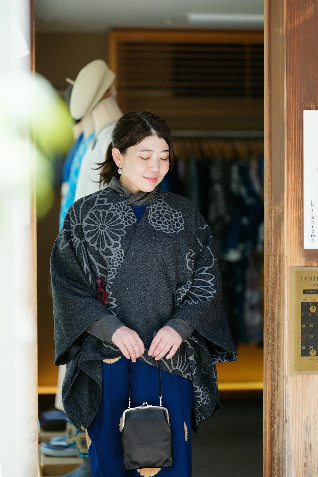 ツイード 杉綾織（すぎあやおり） きさらぎ 短丈（みじかたけ）／金襴緞子（きんらんどんす）と余白（よはく） 墨色（すみいろ）