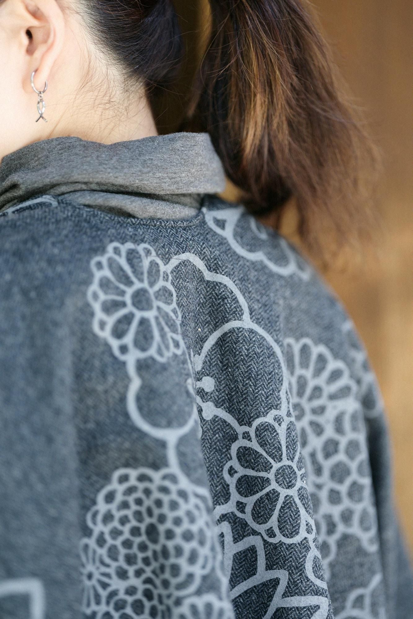 ツイード 杉綾織（すぎあやおり） きさらぎ 短丈（みじかたけ）／金襴緞子（きんらんどんす）と余白（よはく） 墨色（すみいろ）