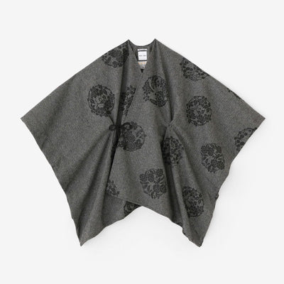 ツイード 杉綾織（すぎあやおり） きさらぎ／花丸文様（はなまるもんよう） ちらしと余白（よはく） 鉛色（なまりいろ）