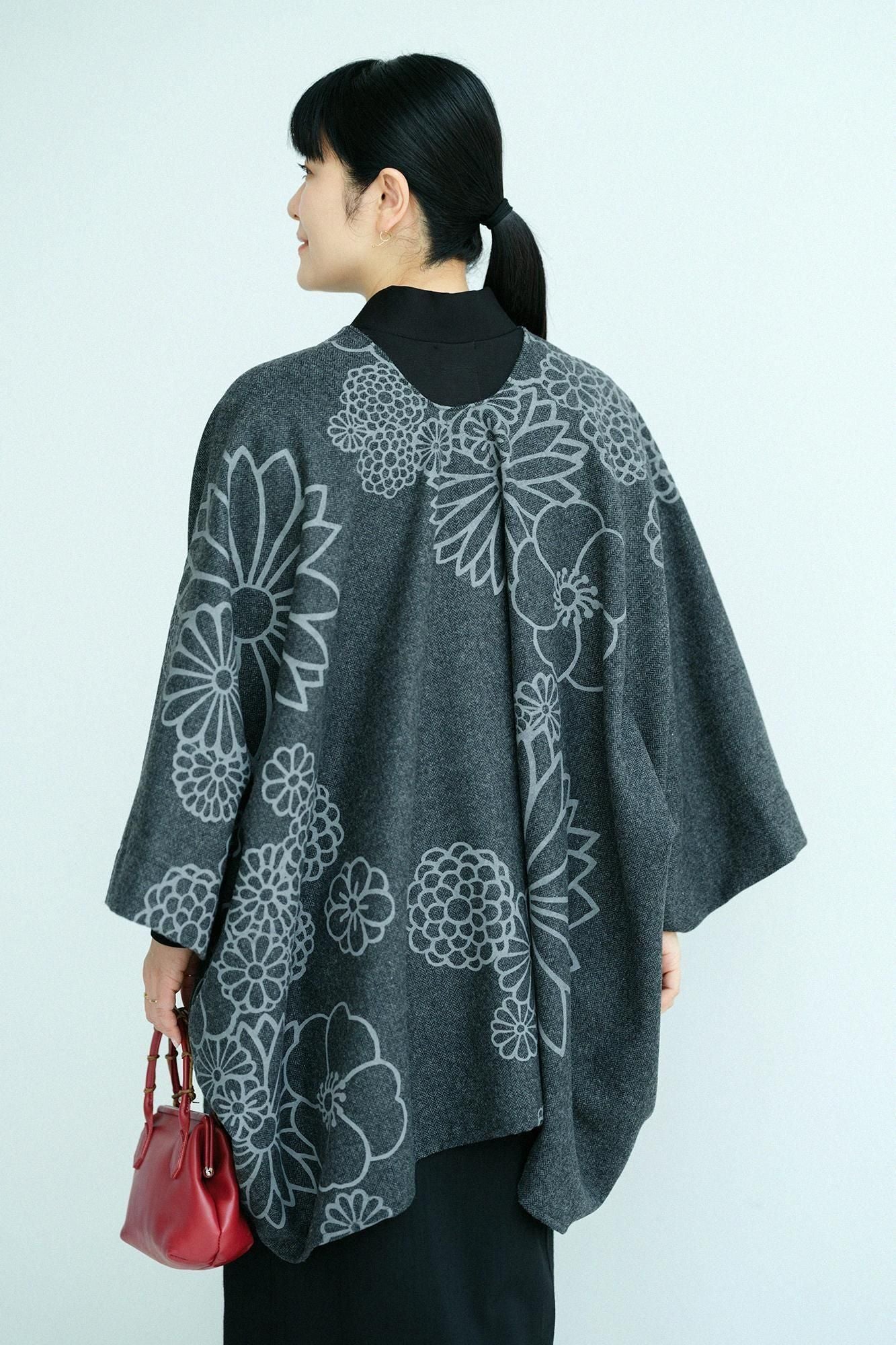 粗花呢千鳥格紋織 如月披風斗篷／金襴緞子和留白墨色