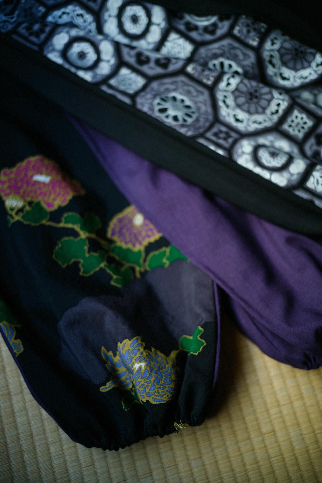 モスリン 手柄寛衣下（たかみかんいした） 片身替わり（かたみがわり） 2.0／濡羽色（ぬればいろ）×華麗（かれい）