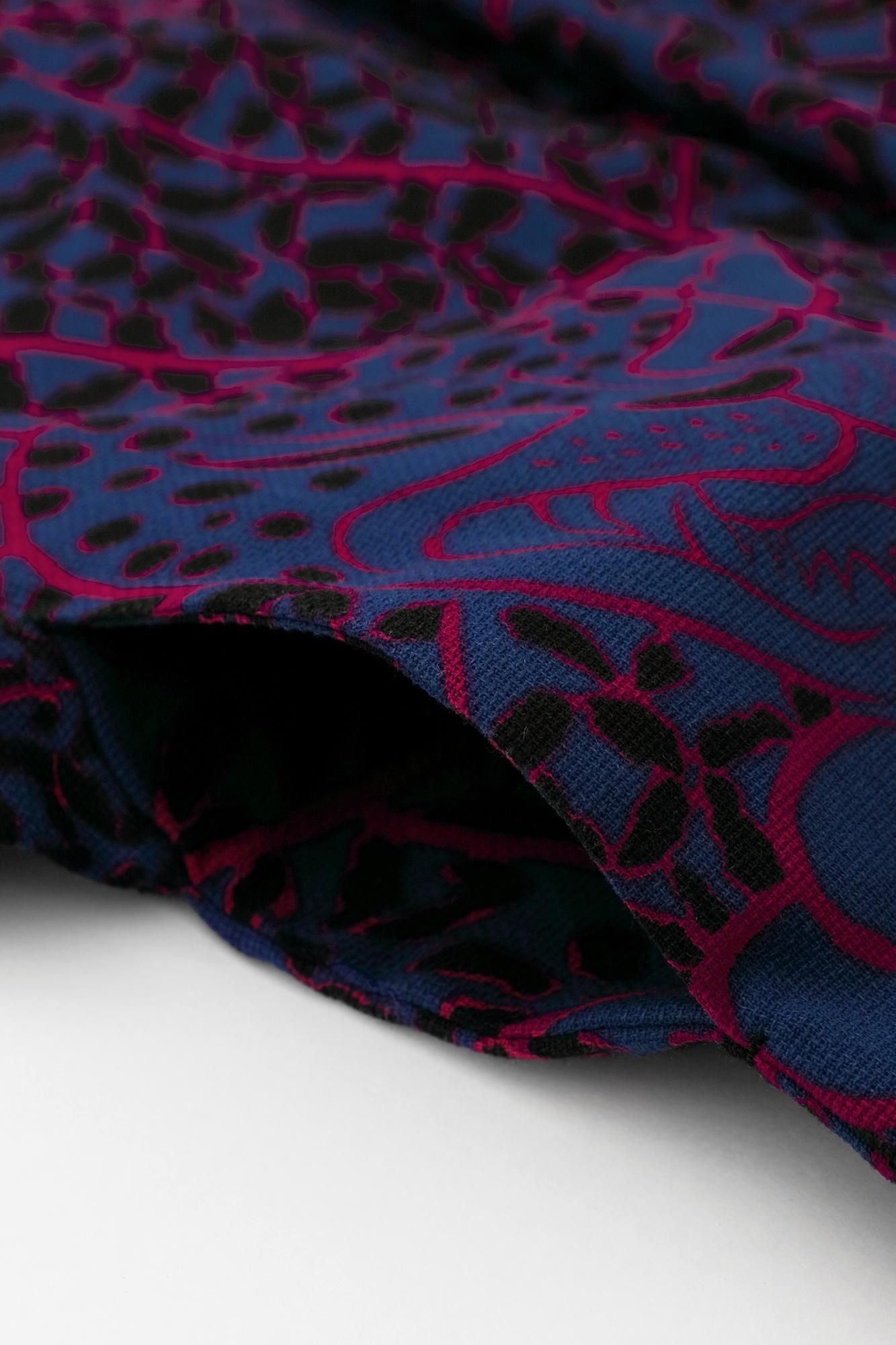 Dobby Weave Triangular Sleeve Short Coat Single Layer / blue red jaguars