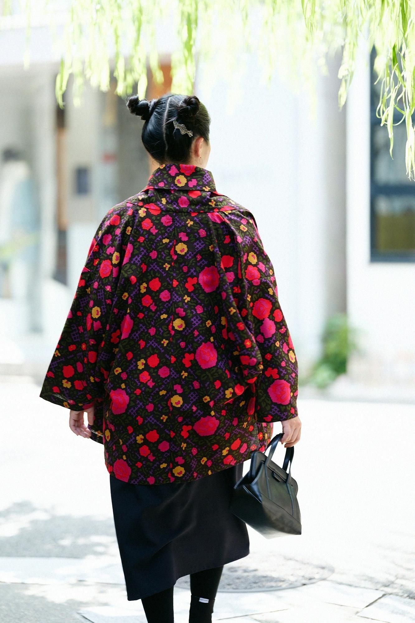 Dobby Weave Triangular Sleeve Short Coat Single Layer / Rose