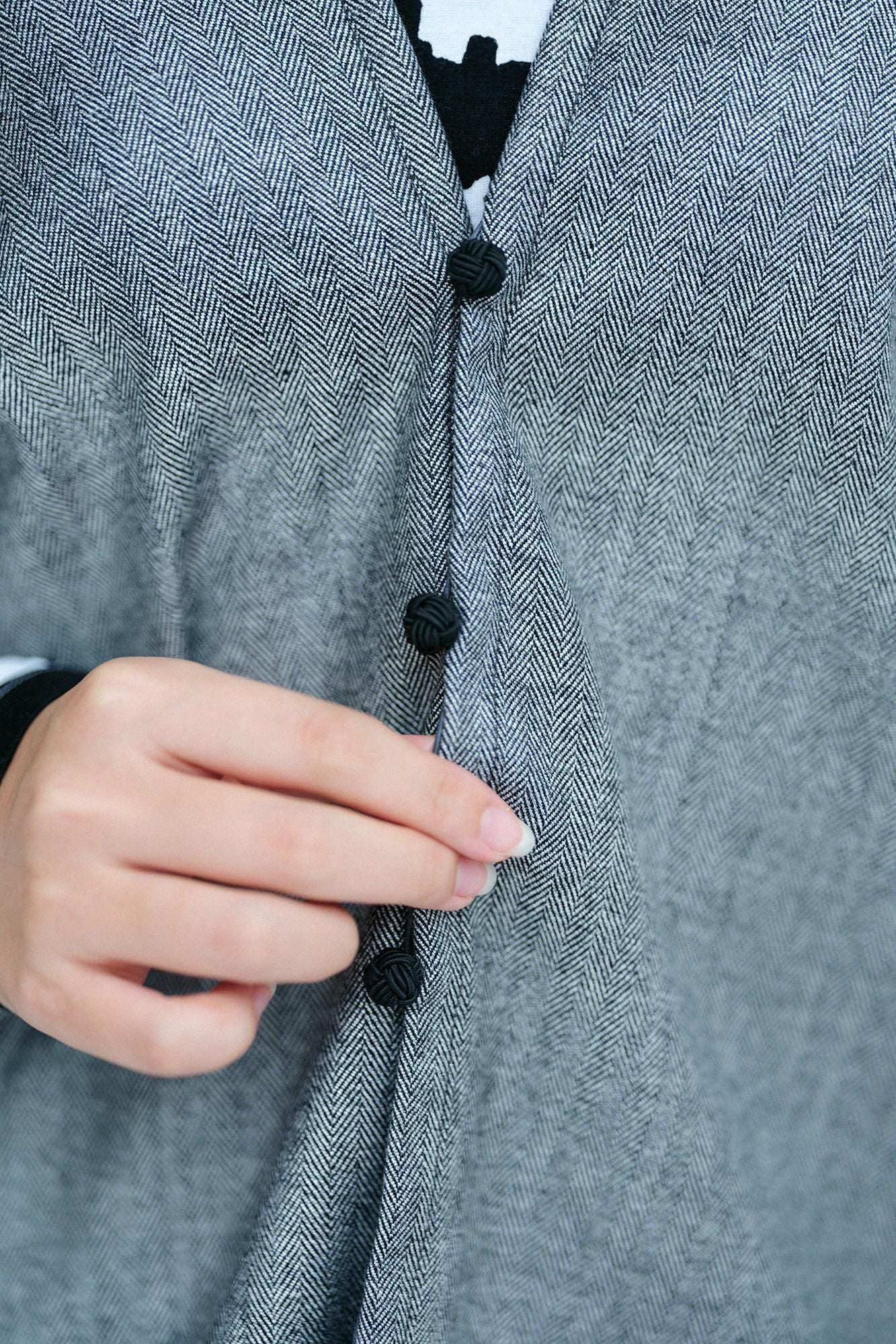 羊毛人造絲 人字形斜紋織 外披／深灰色