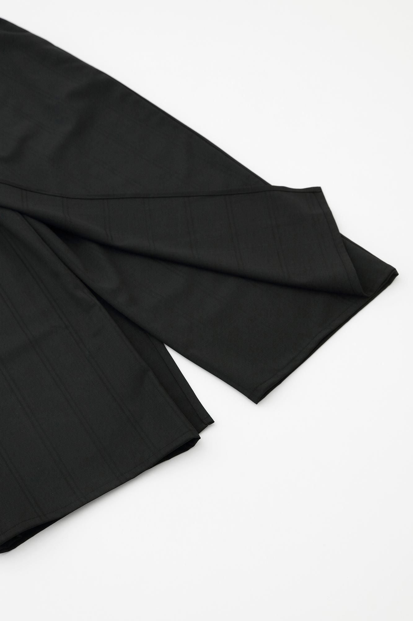 梳毛×Solotex(R)斜紋織 和服褲裝／黑色