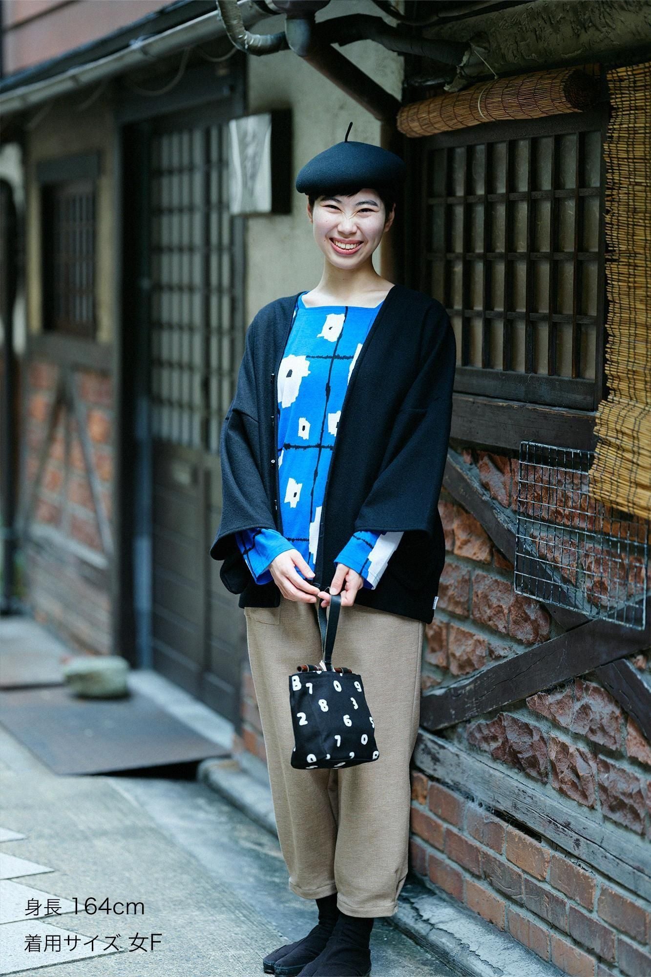 梳毛針織外披／黑色