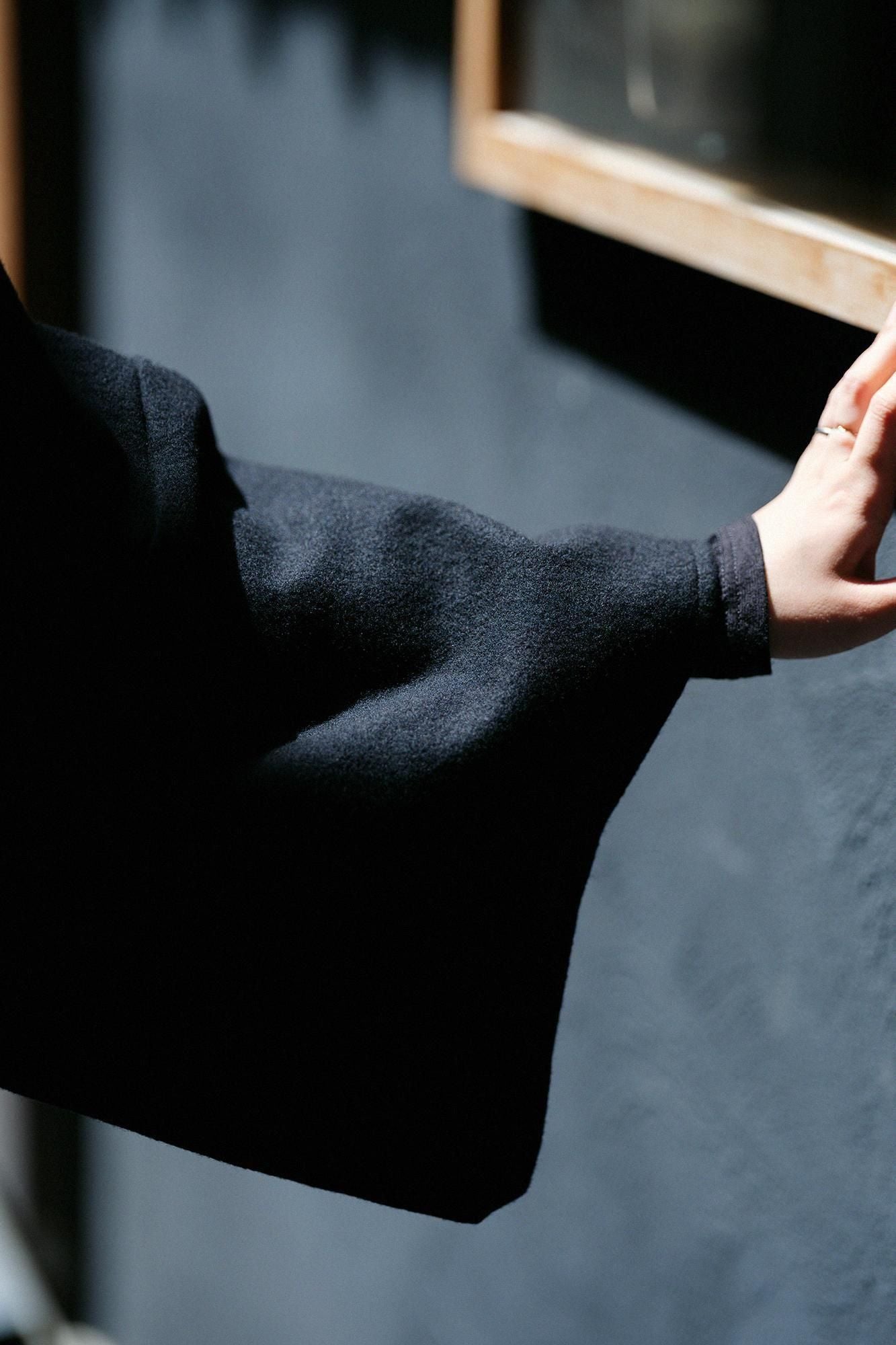 梳毛針織外披／黑色