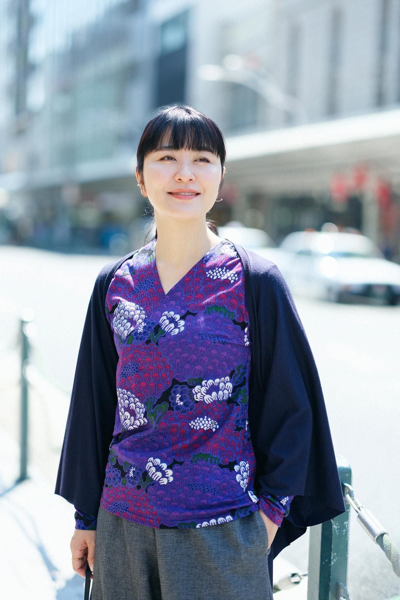 平針織 可洗羊毛飛鼠袖外披／軍藍色