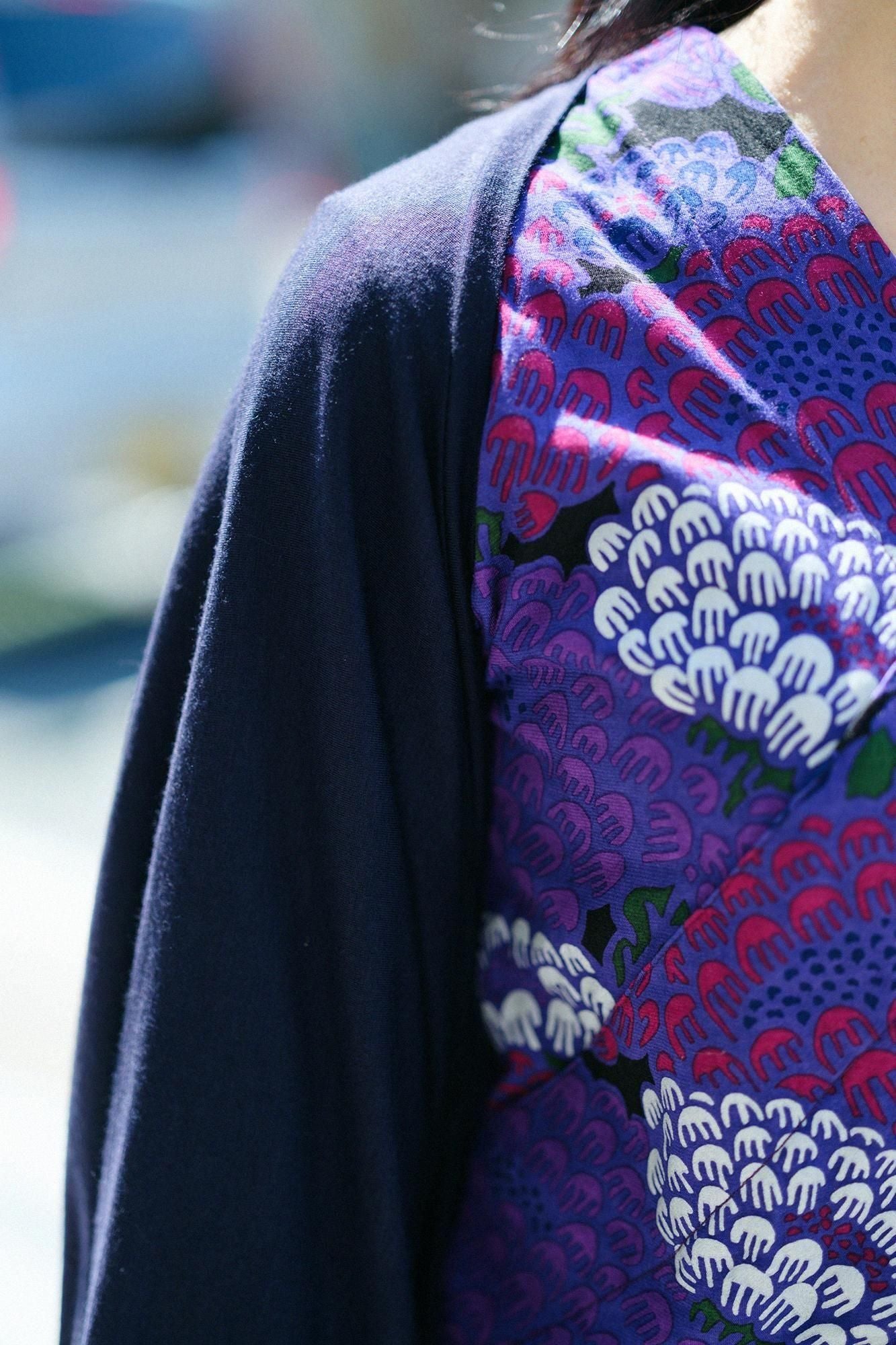 平針織 可洗羊毛飛鼠袖外披／軍藍色