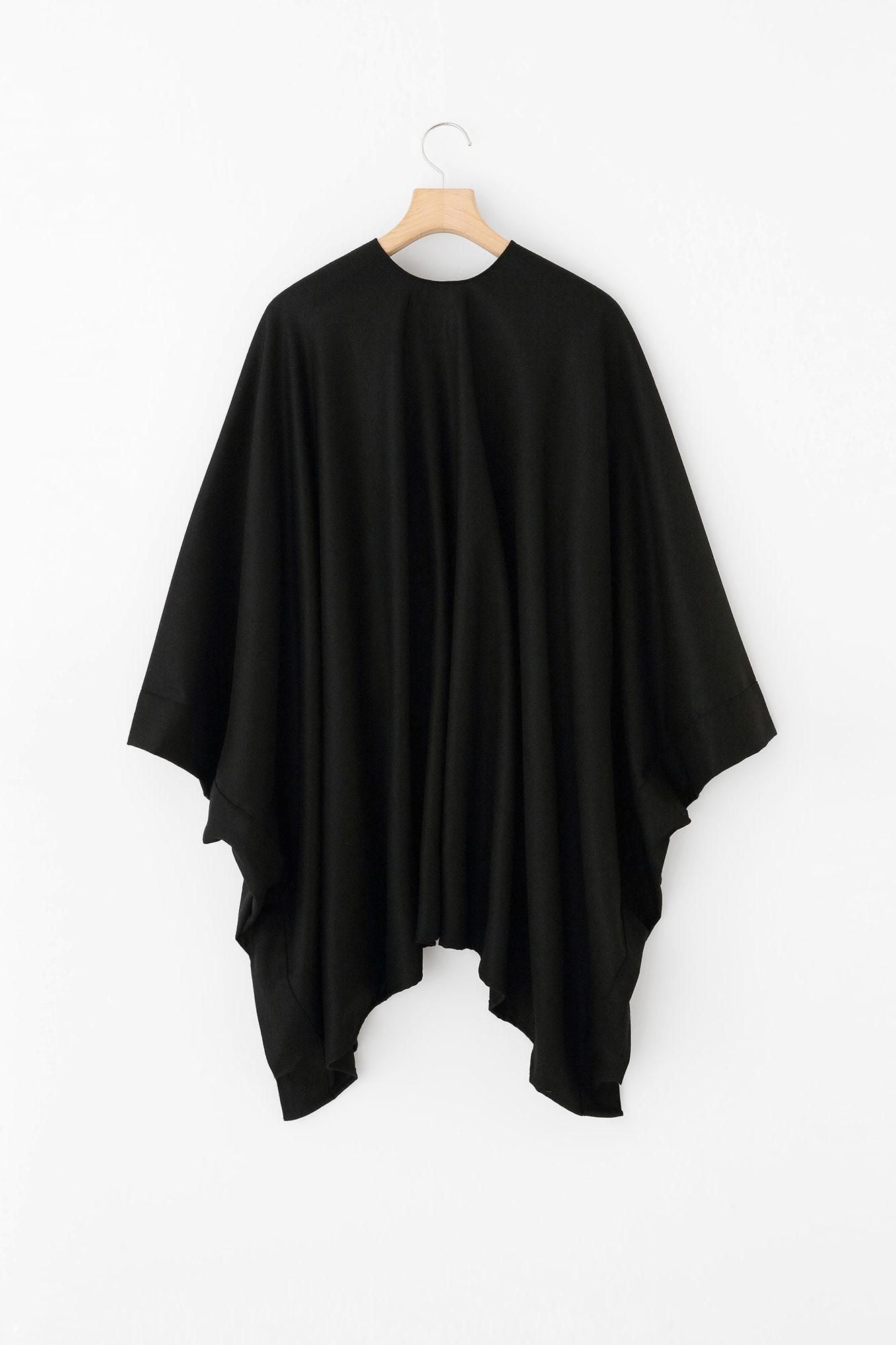 梳毛（そもう） 杉綾織（すぎあやおり） きさらぎ／濡羽色（ぬればいろ）