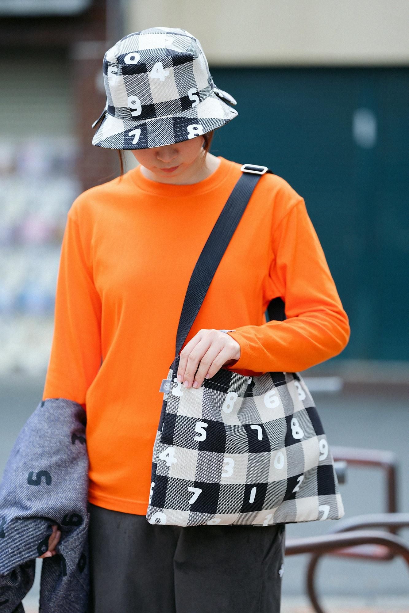 ヘビーツイルチェック サコッシュ／SO-SU-U アイボリー