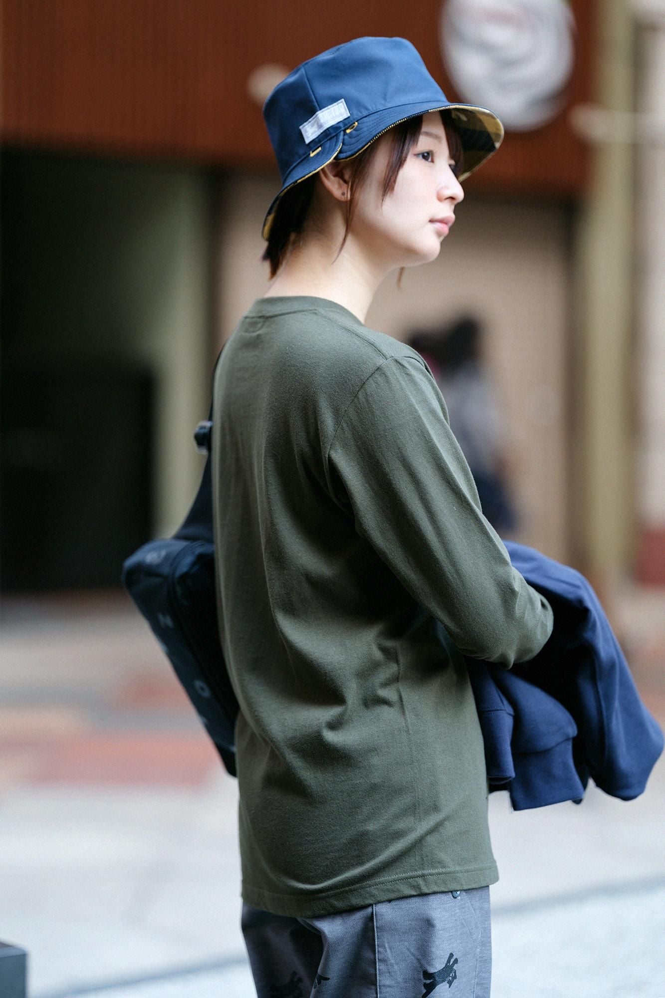 Langarm-T-Shirt mit Taschen [5,6]/ArmeegrünSO-SU-UKon