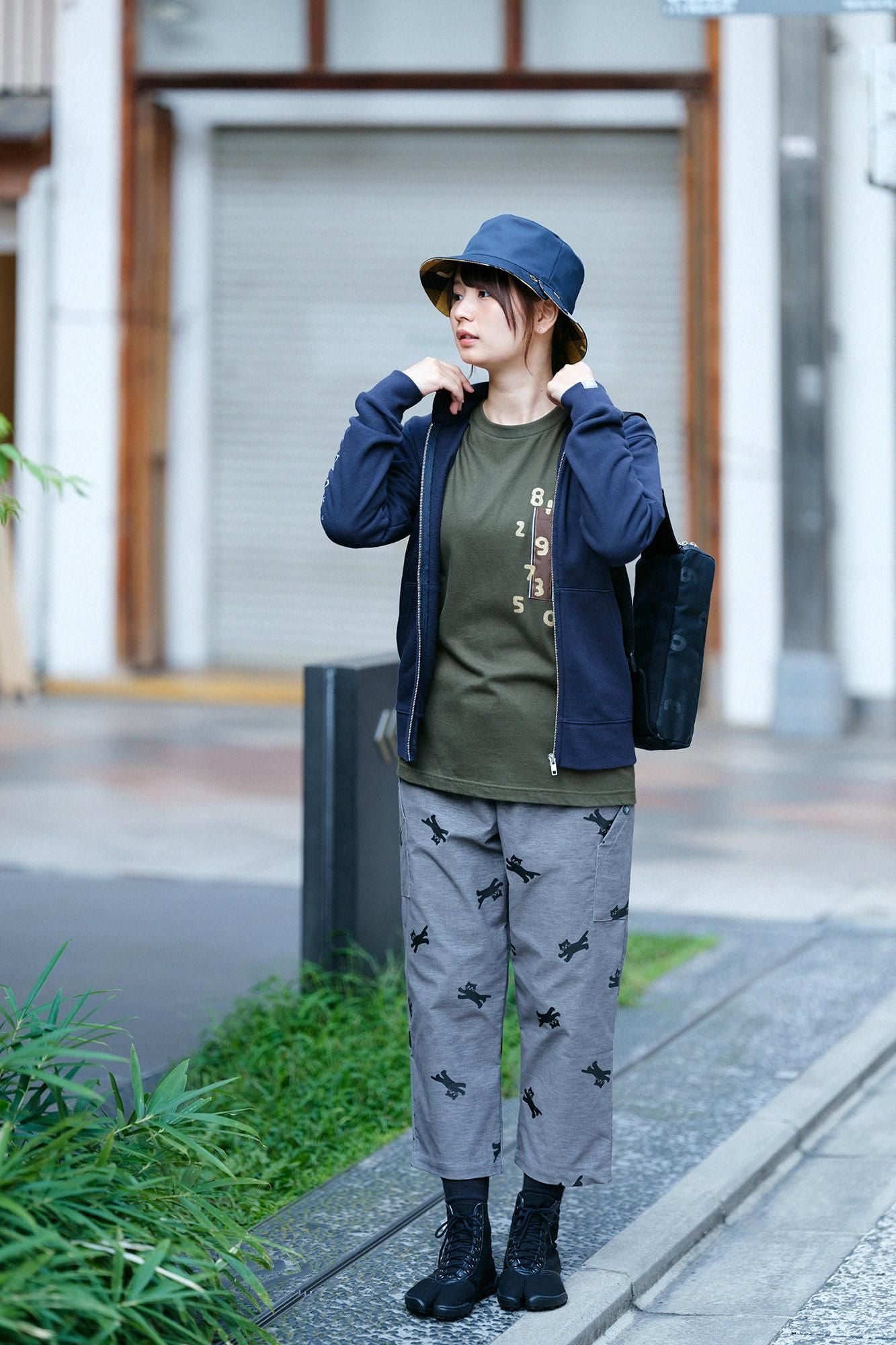 Langarm-T-Shirt mit Taschen [5,6]/ArmeegrünSO-SU-UKon