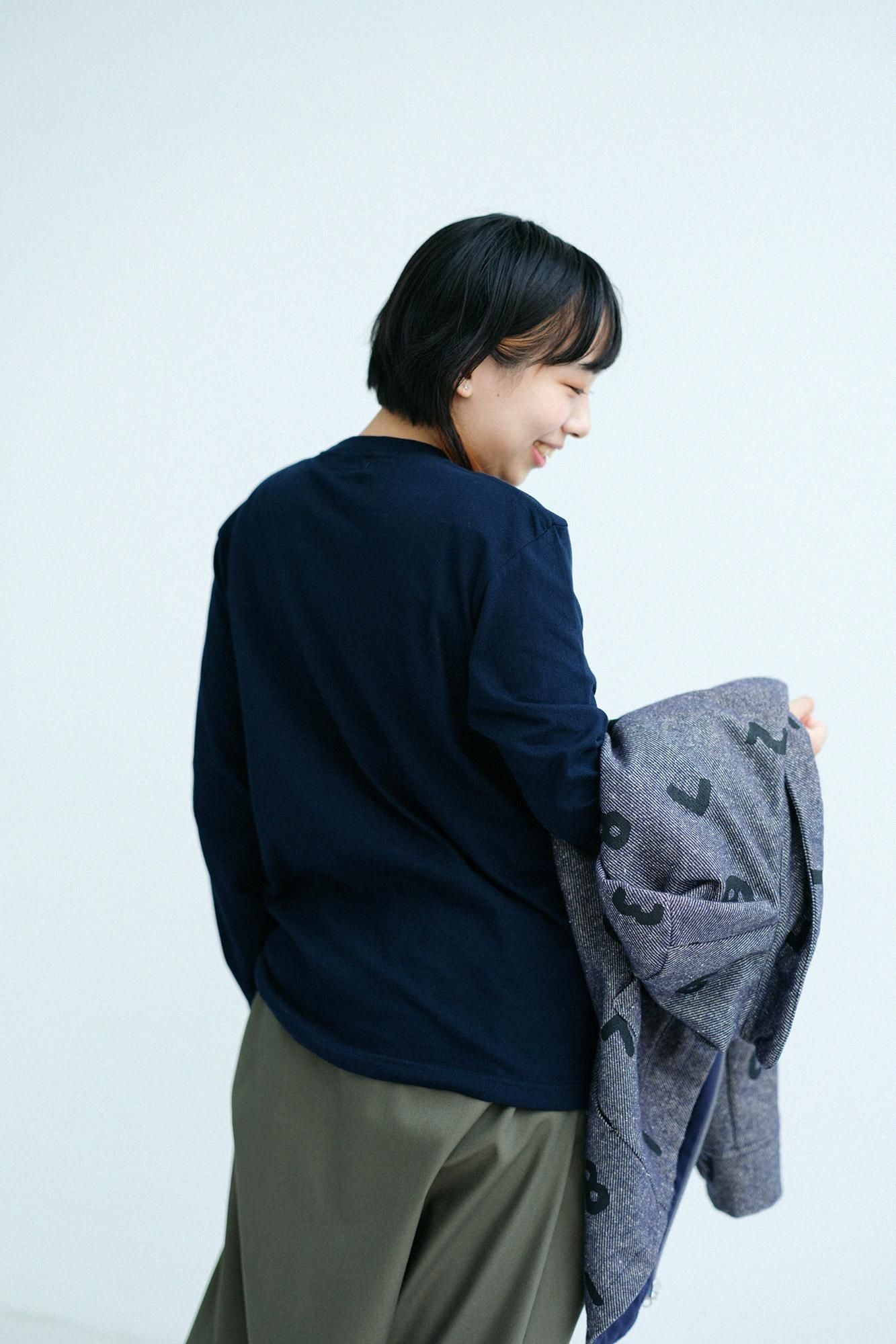 長袖 ポケットTシャツ[5.6]／ネイビー×SO-SU-U昆（こん）