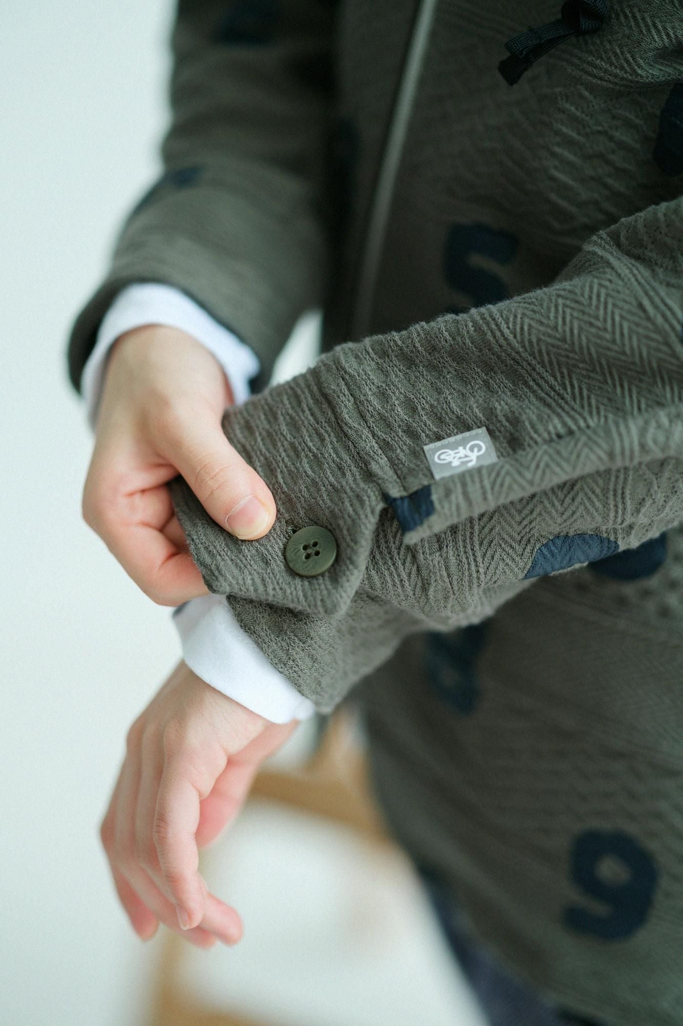 Jacquard Knit Collarless V-neck BIKE Jacket / SO-SU-U Greyish Matcha Color