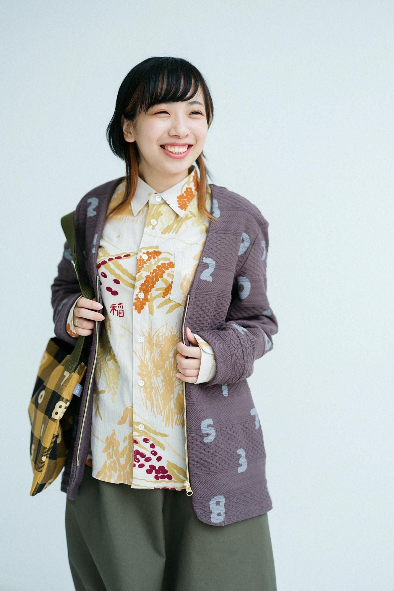 ソウソウ　ルコック　ノーカラーVネック　Bikeジャケット ノーカラーVネック BIKEジャケット - YouTube