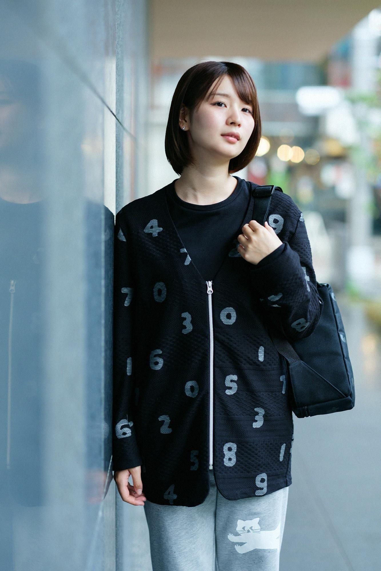Jacquard Knit Collarless V-neck BIKE Jacket / SO-SU-U Black