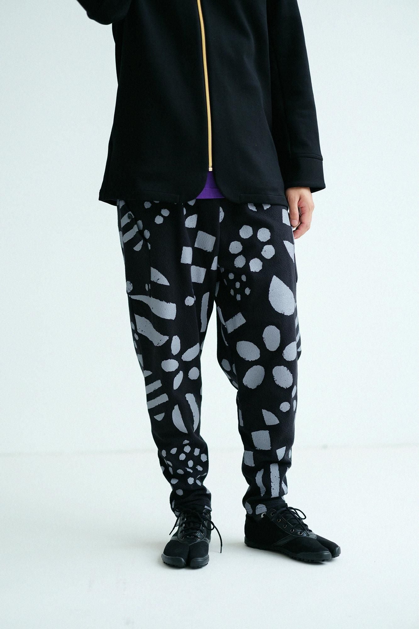 立體壓紋緹花 BIKE 修腿馬術褲／明麗 陽 黑色