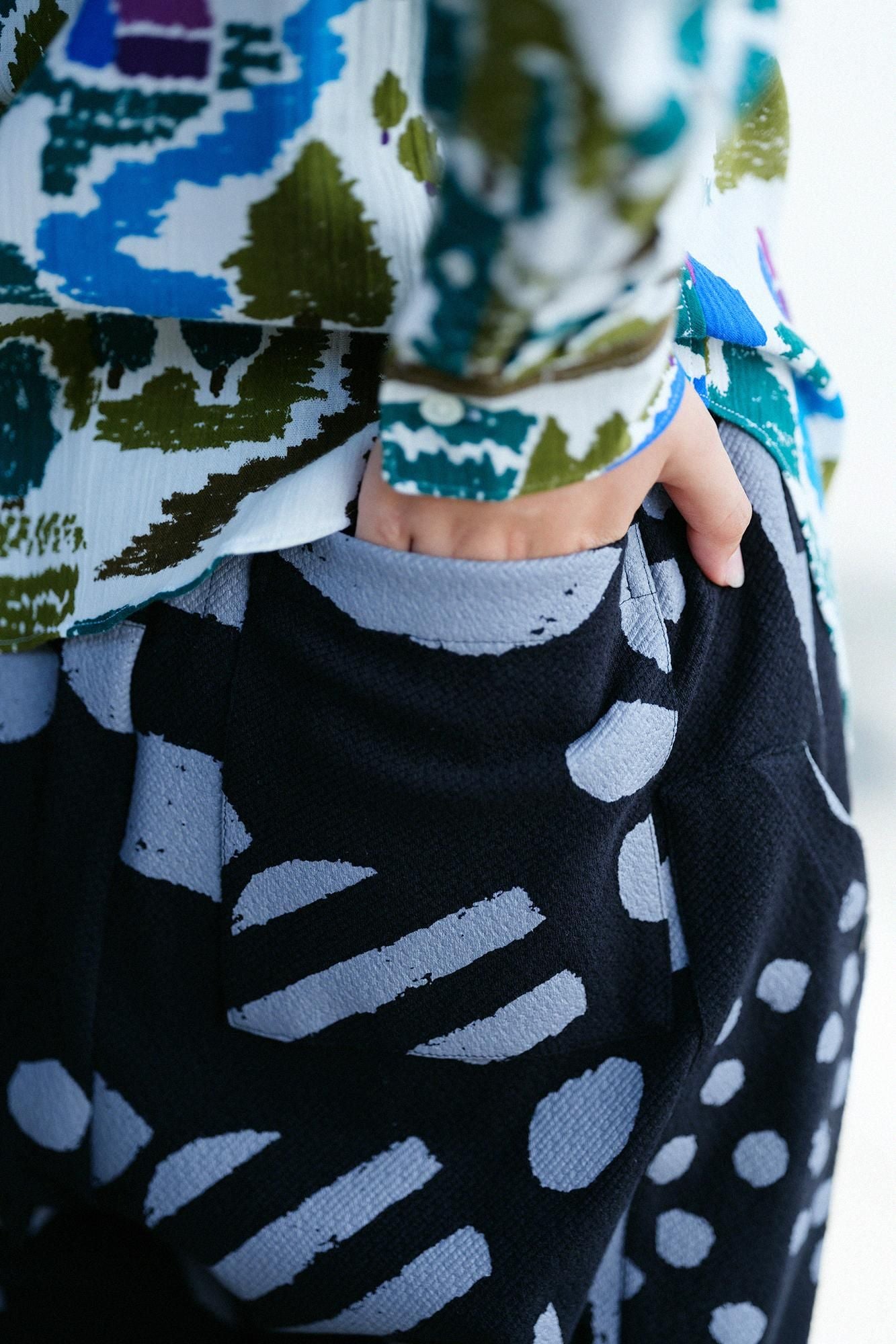 立體壓紋緹花 BIKE 修腿馬術褲／明麗 陽 黑色