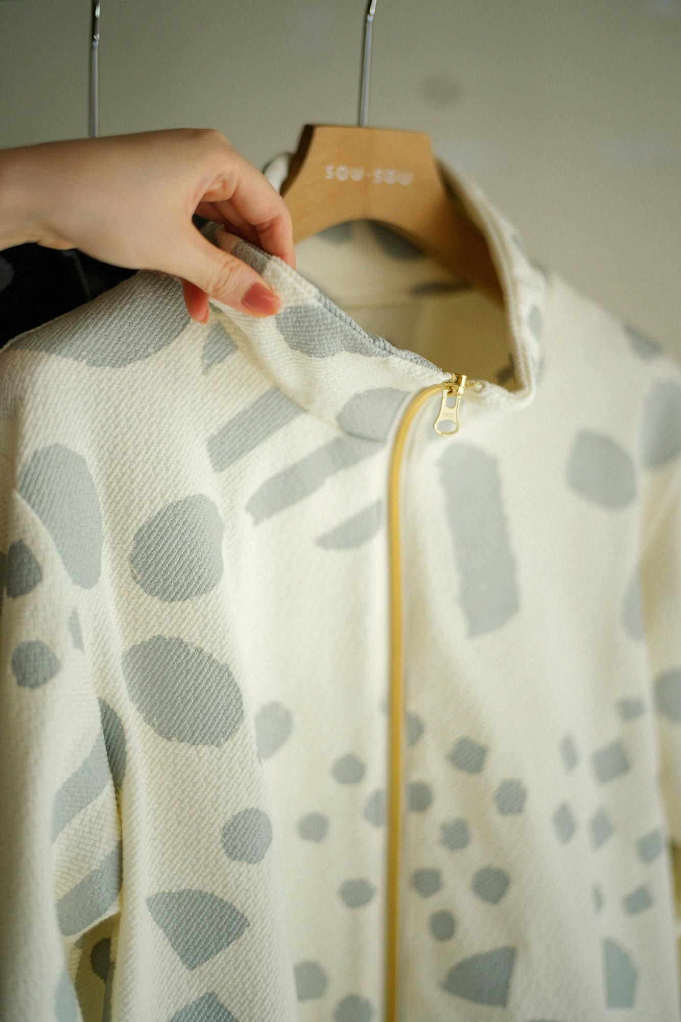 Puckered Jacquard H.W.S ZIP UP Blouson / Spring Buds Sunny Ivory