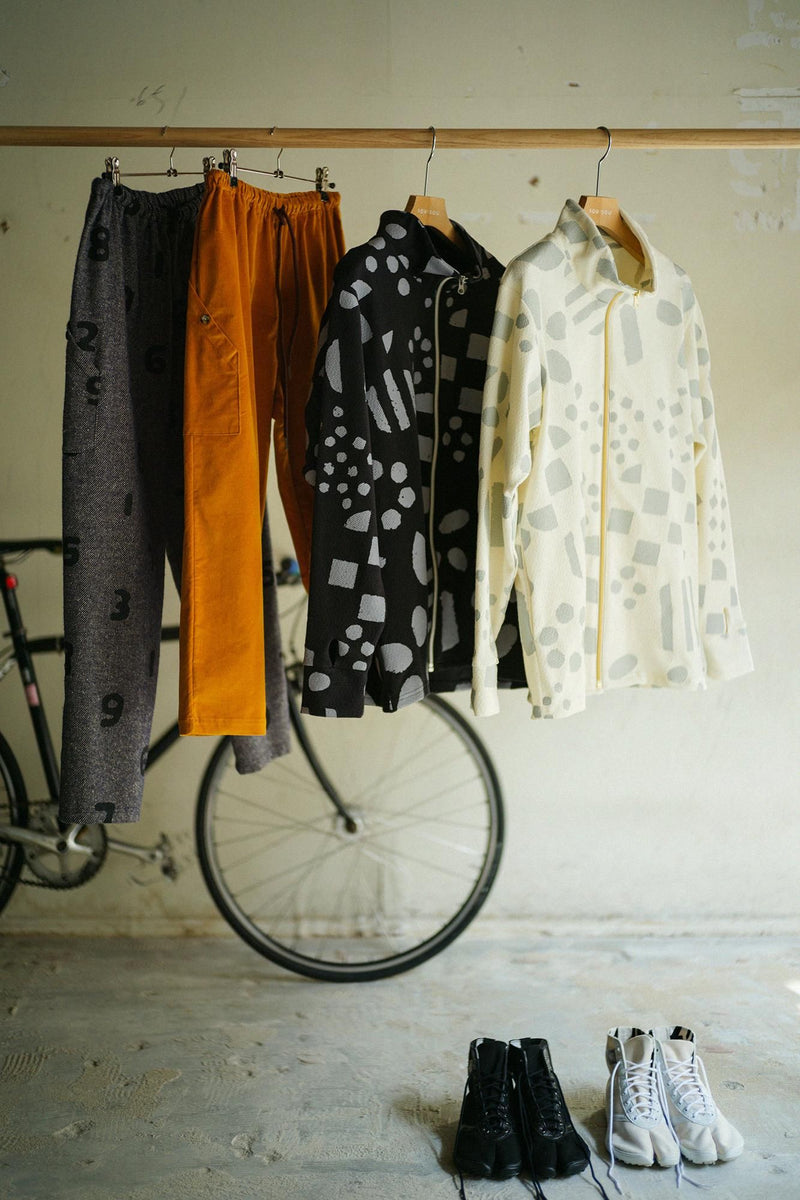 ZIP UP ブルゾン（秋冬）