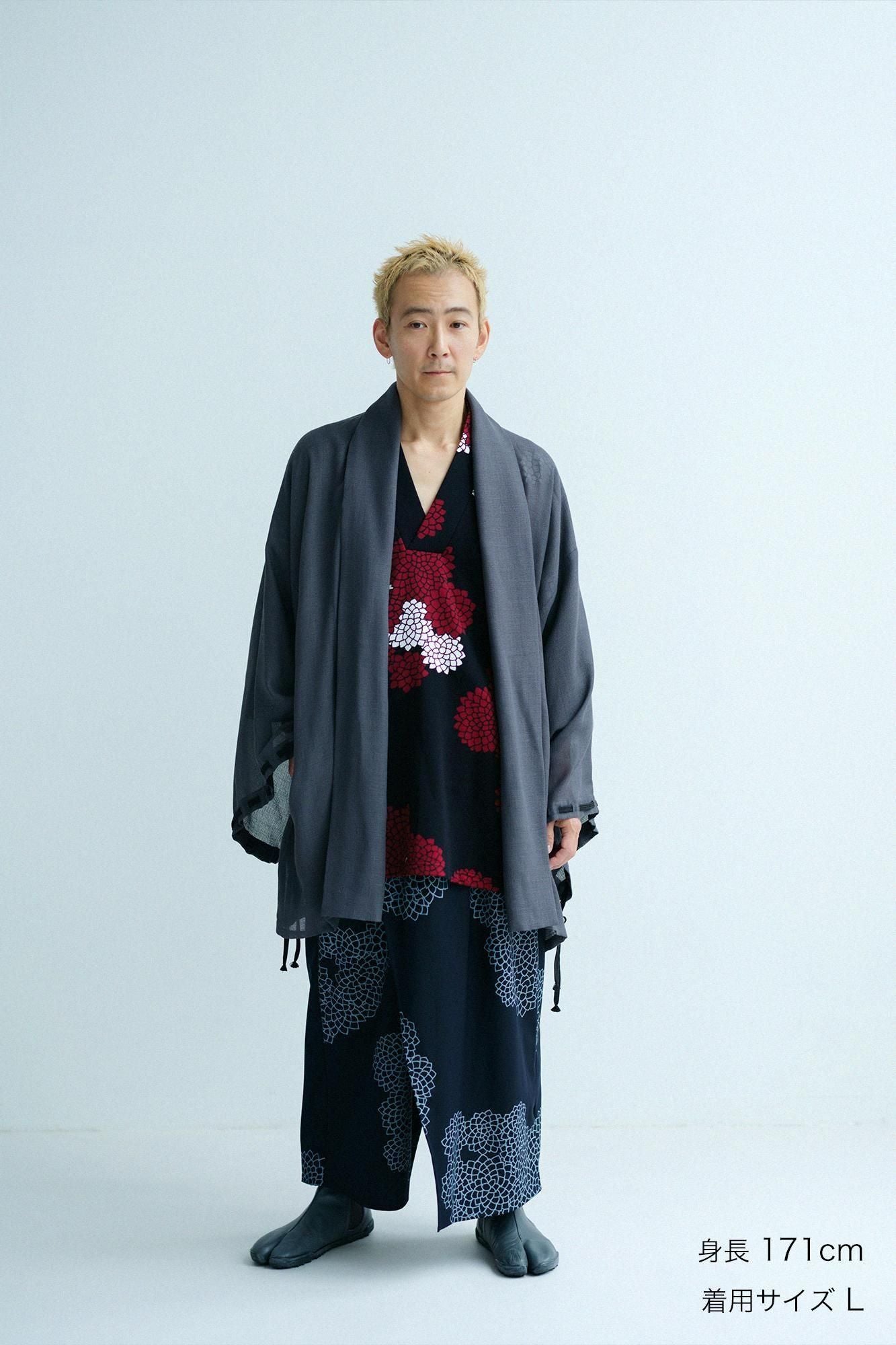 梳毛（そもう） 紗（しゃ） 宮中袖（きゅうちゅうそで） 短衣（たんい） 単（ひとえ）／鈍色（にびいろ）