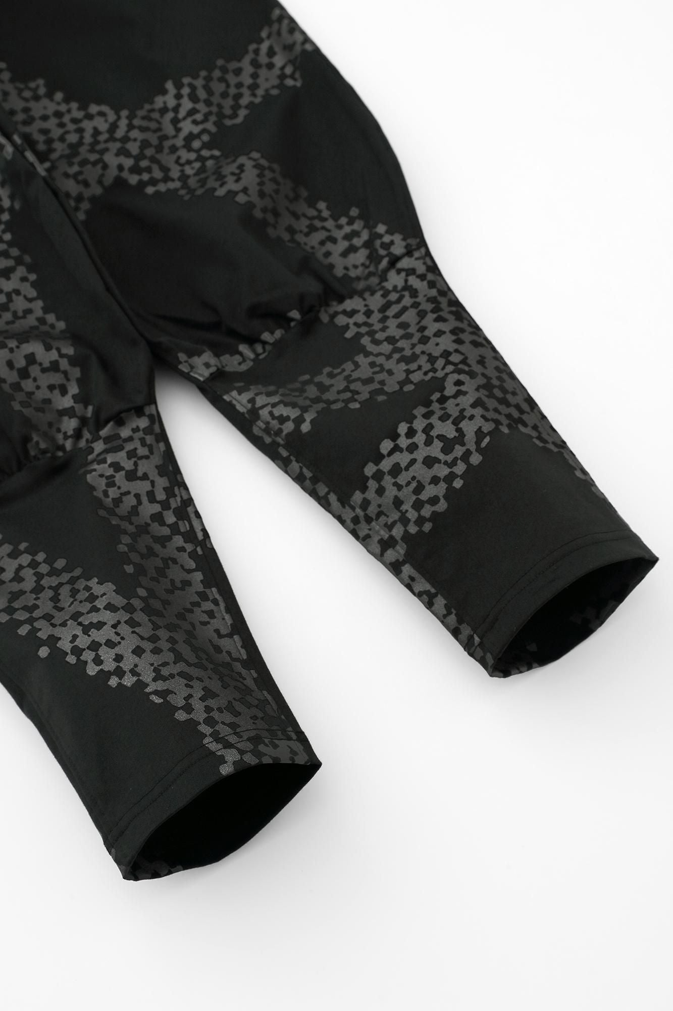 伸（しん） 綾織（あやおり） 裁付（たっつけ）えんゆう穿き／がんじがらめ 濡羽色（ぬればいろ）