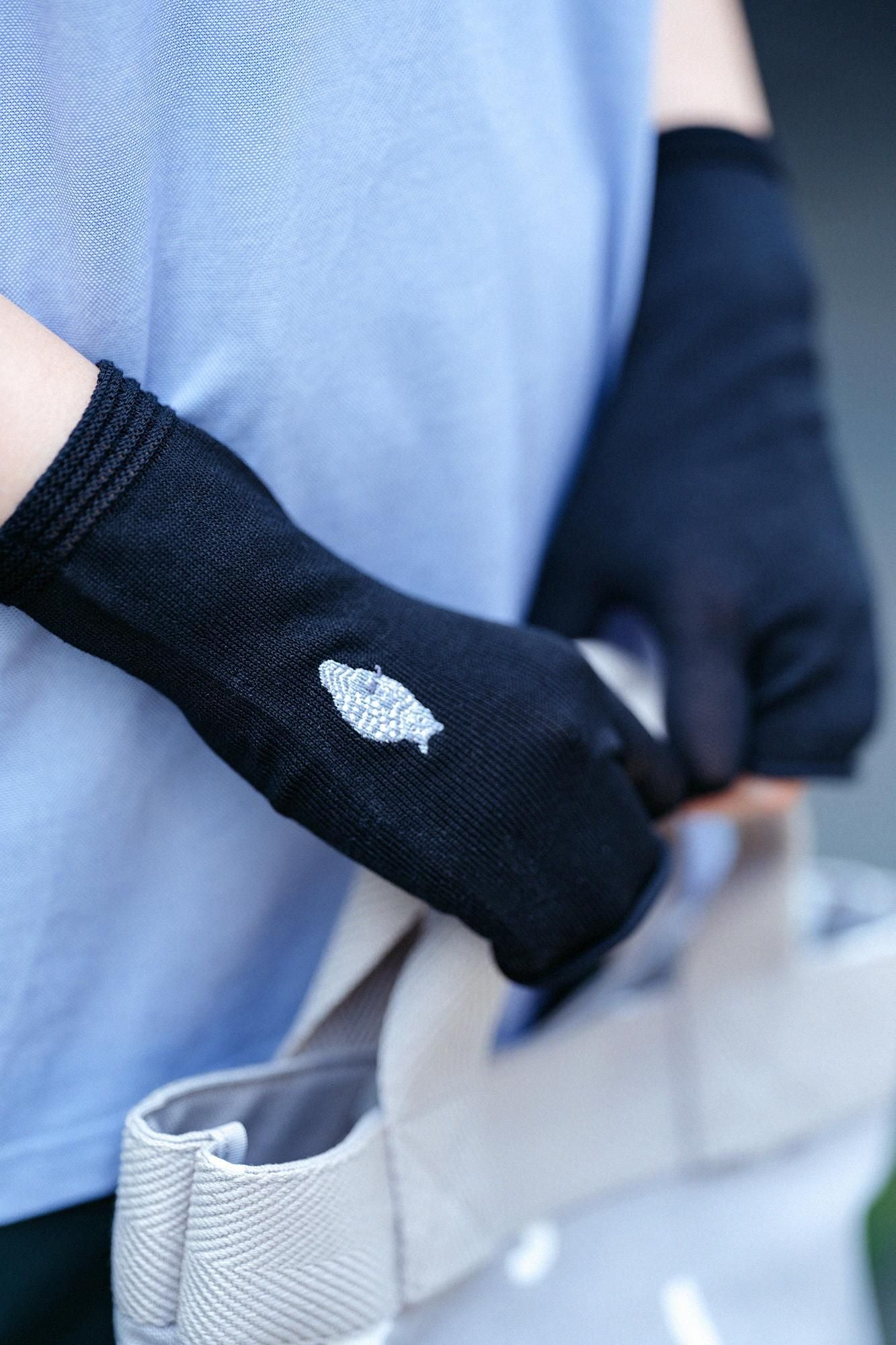 抗UV涼感速乾 手套/黑色