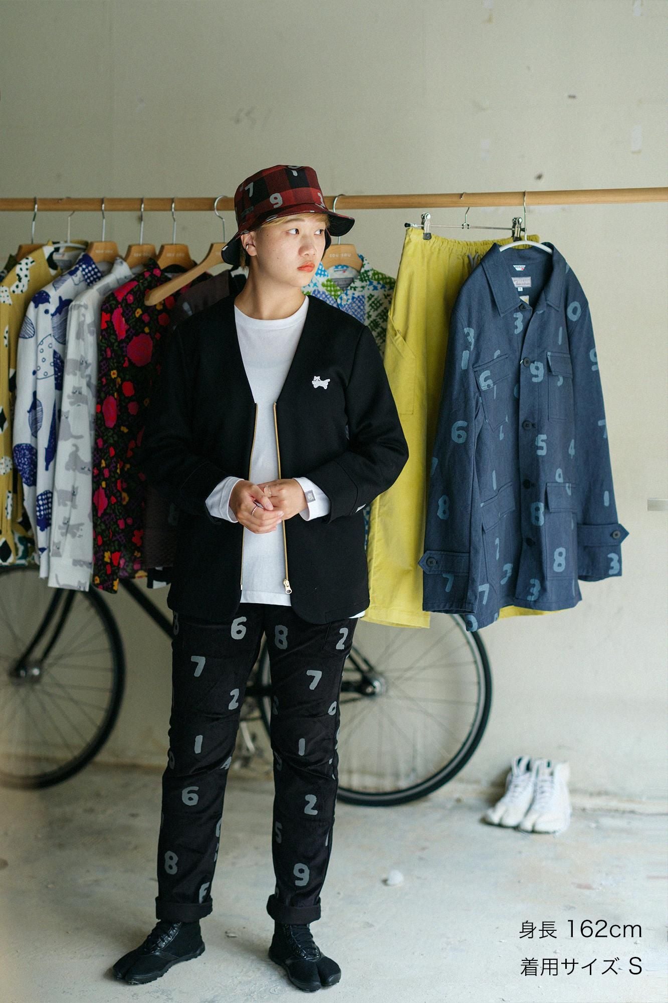 Cardboard Knit Collarless V-neck BIKE Jacket / Black