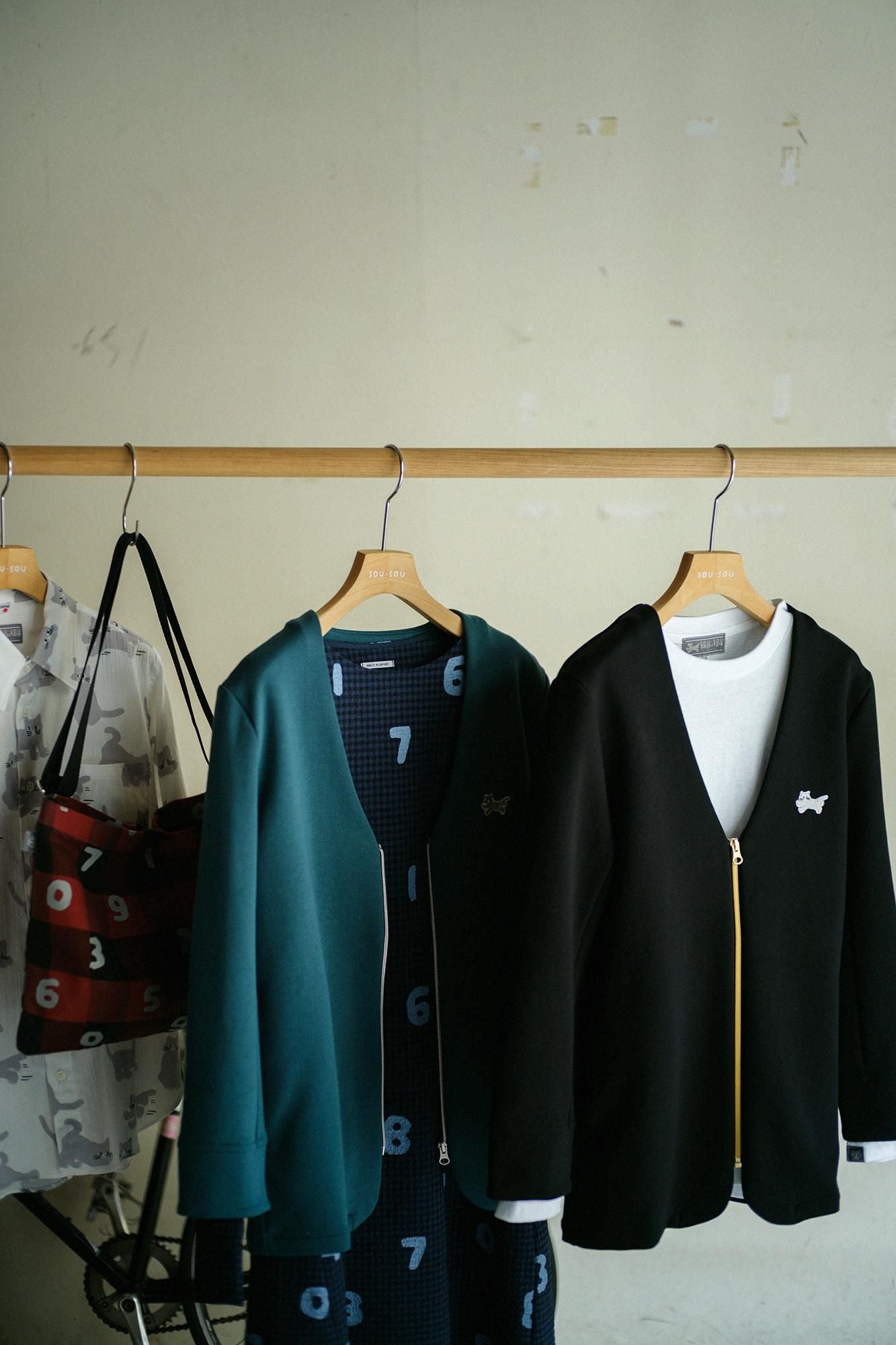 Cardboard Knit Collarless V-neck BIKE Jacket / Black