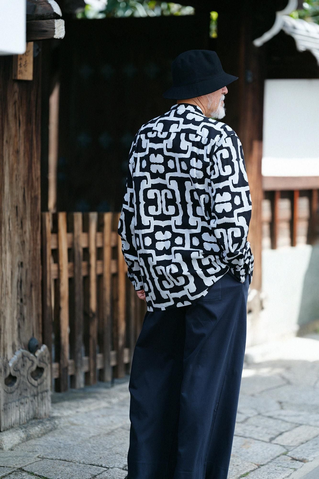 高岛吉吉 20/20 立领衬衫 SP 2.0/原始雕塑