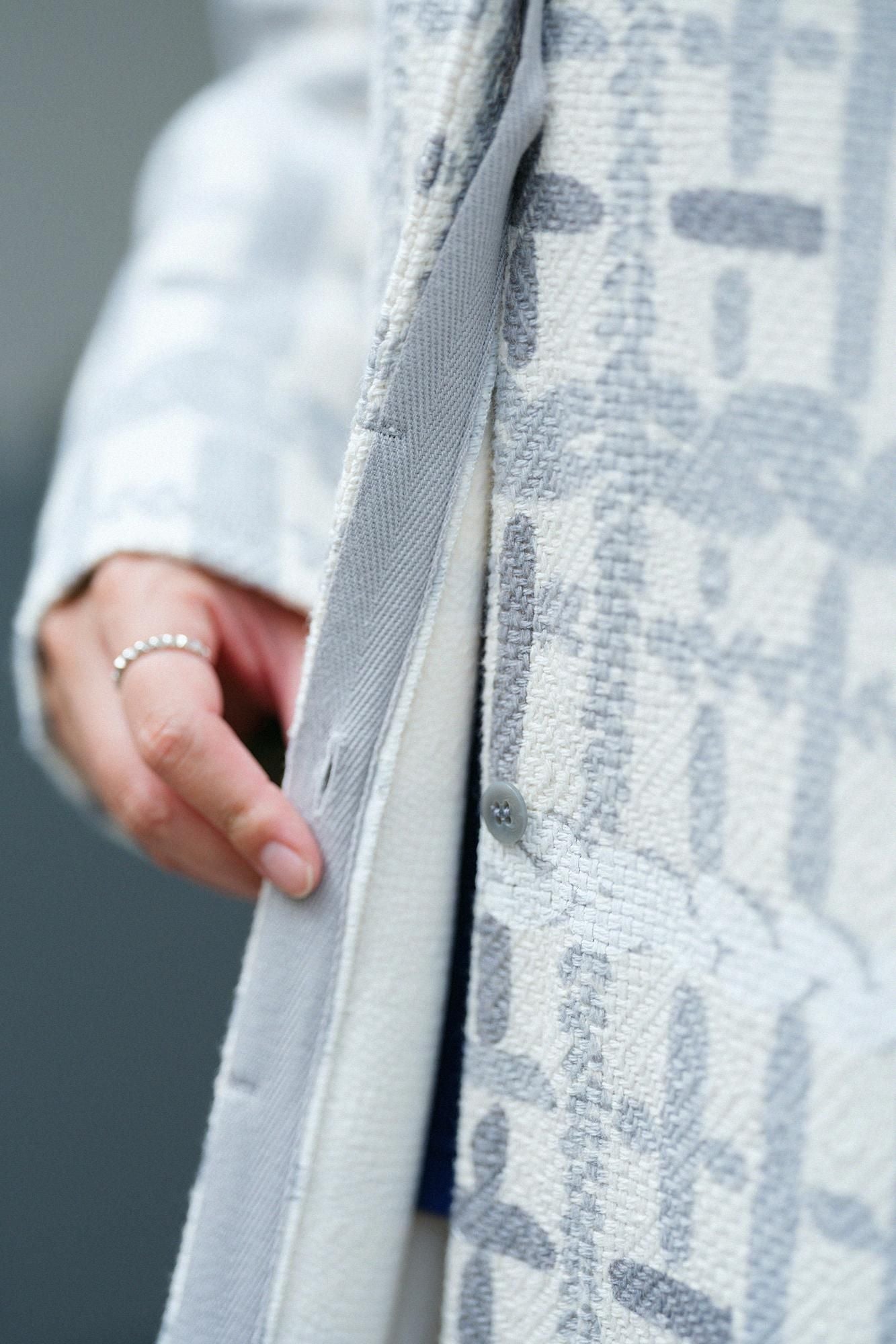 Leichter Mantel aus Baumwollleinen mit Rautenmuster/Komai