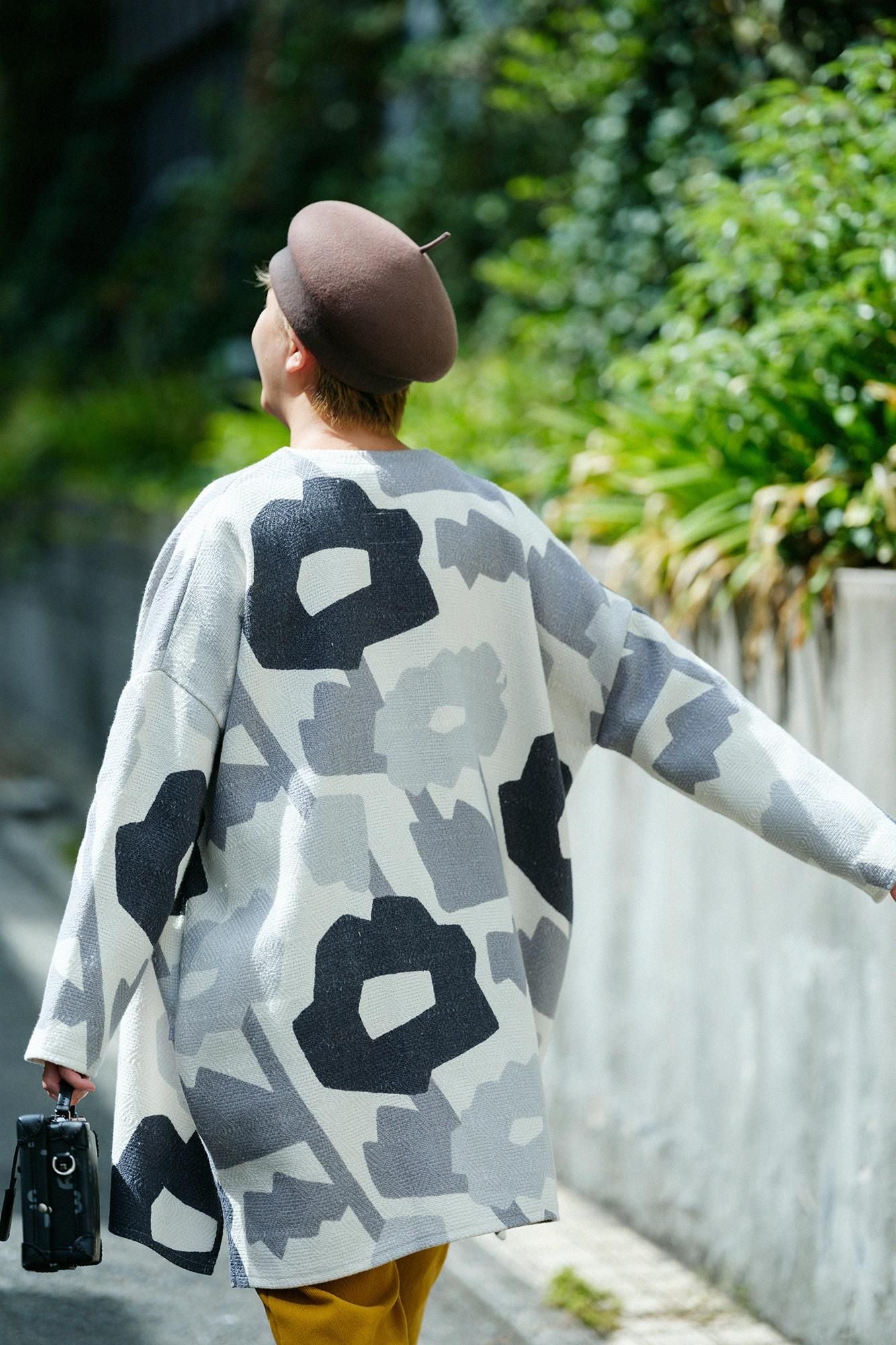 棉麻紡 菱紋樣（菱形用）灯長版上衣大衣/笑容