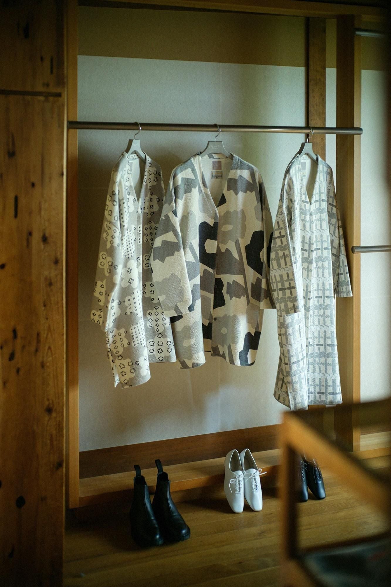 棉麻紡 菱紋樣（菱形用）灯長版上衣大衣/笑容