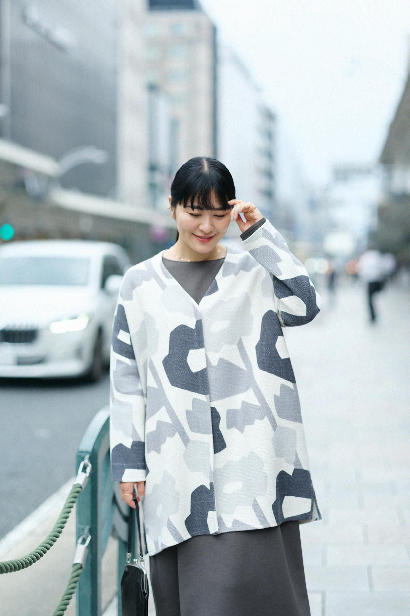 棉麻紡 菱紋樣（菱形用）灯長版上衣大衣/笑容