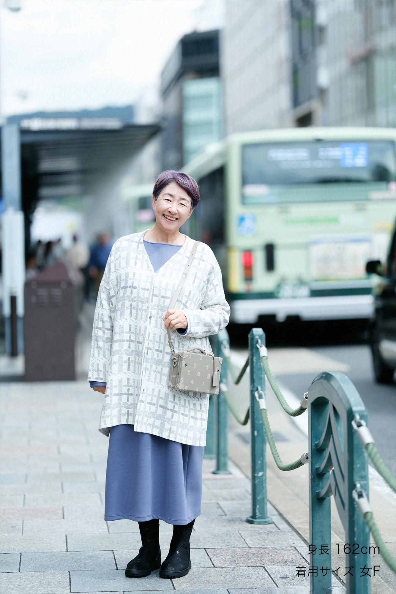 Cotton-linen Blend diamondPattern​ ​(HishimonYocormorant) Light Tunic Coat／Lath