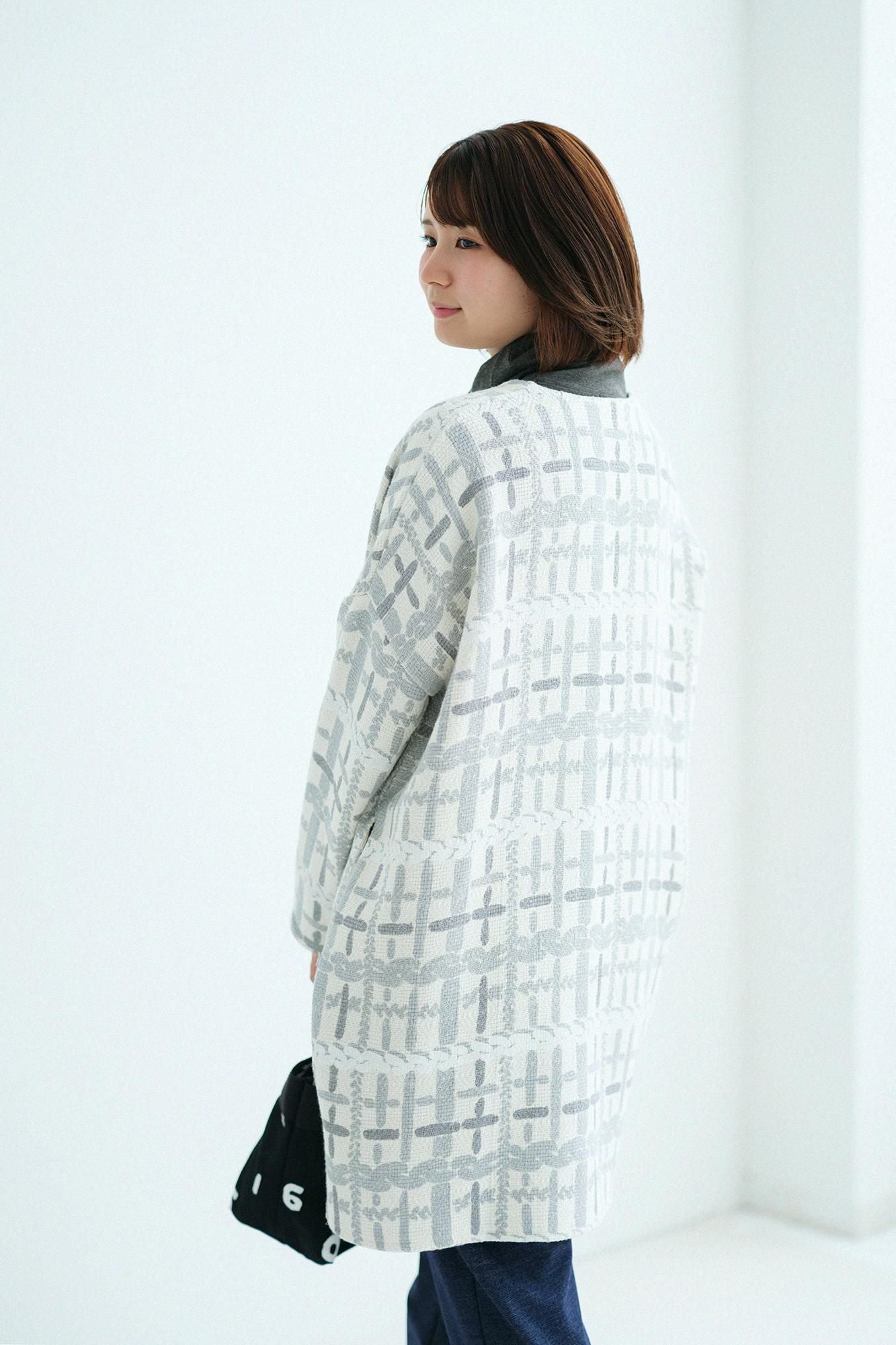 Cotton-linen Blend diamondPattern​ ​(HishimonYocormorant) Light Tunic Coat／Lath