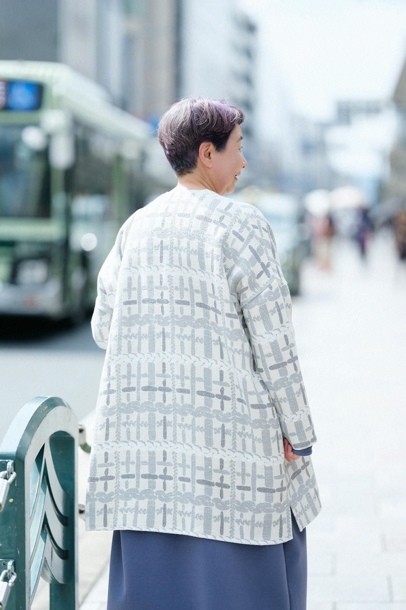 Cotton-linen Blend diamondPattern​ ​(HishimonYocormorant) Light Tunic Coat／Lath