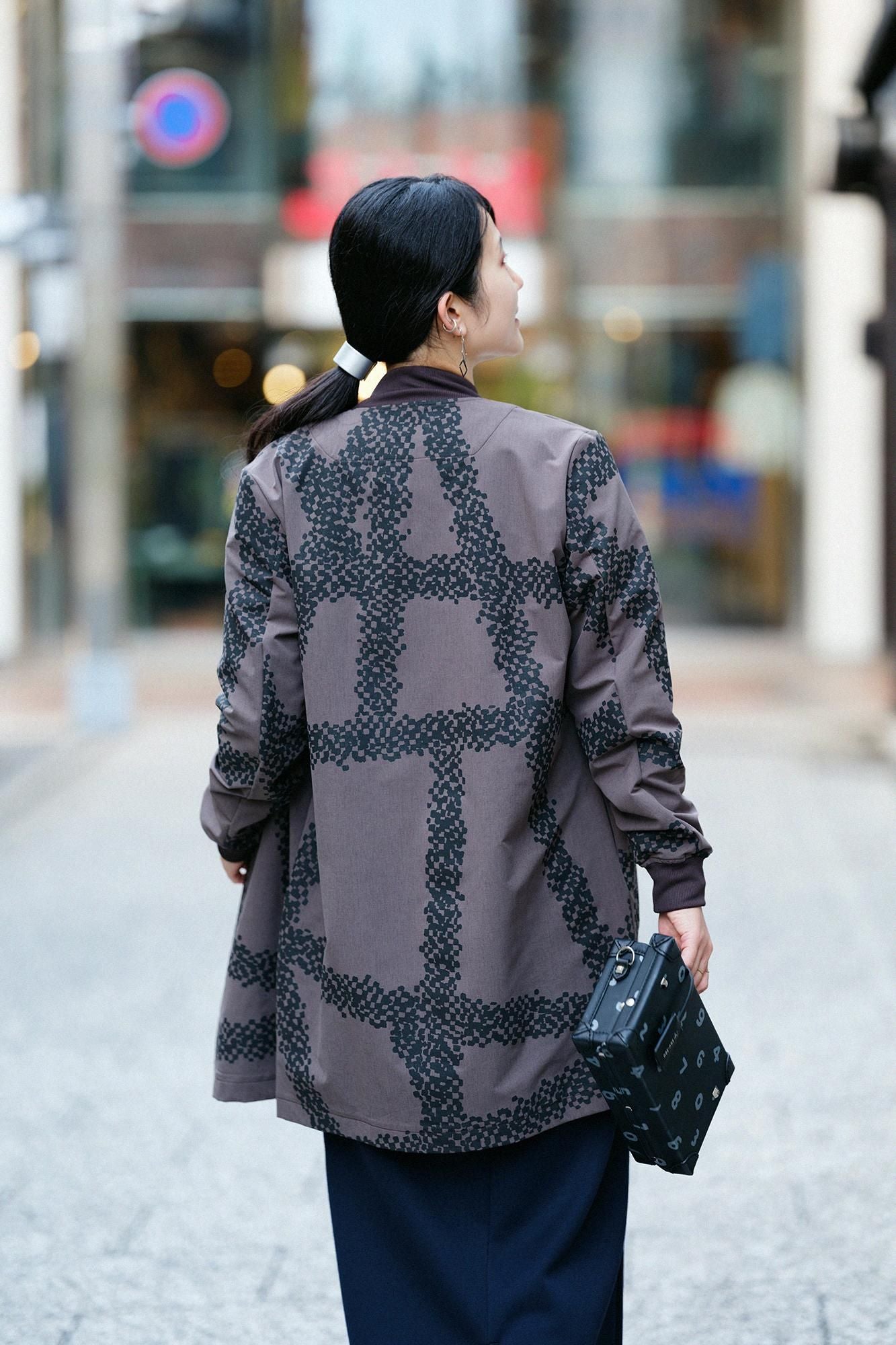 Stretch Peach Skin Fabric Blouson／Tied-up Soot bamboo color