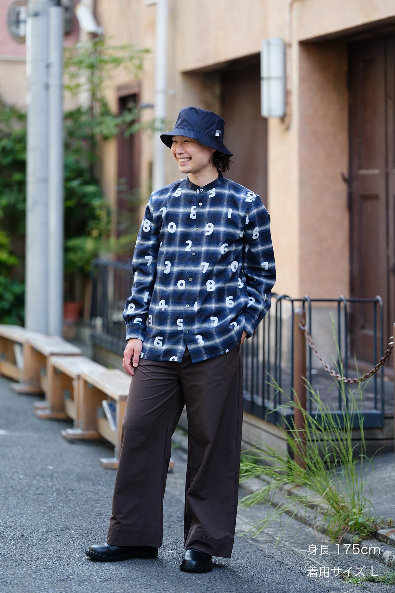 弹力桃皮绒阔腿裤/宪法色