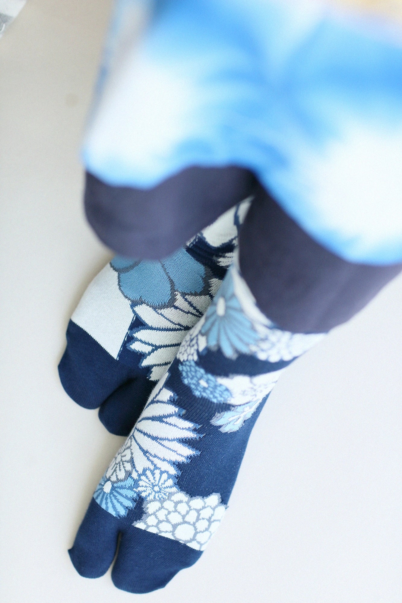Tabi Socks (Mid-calf)／Gold Damask Ryo【Men・Women】