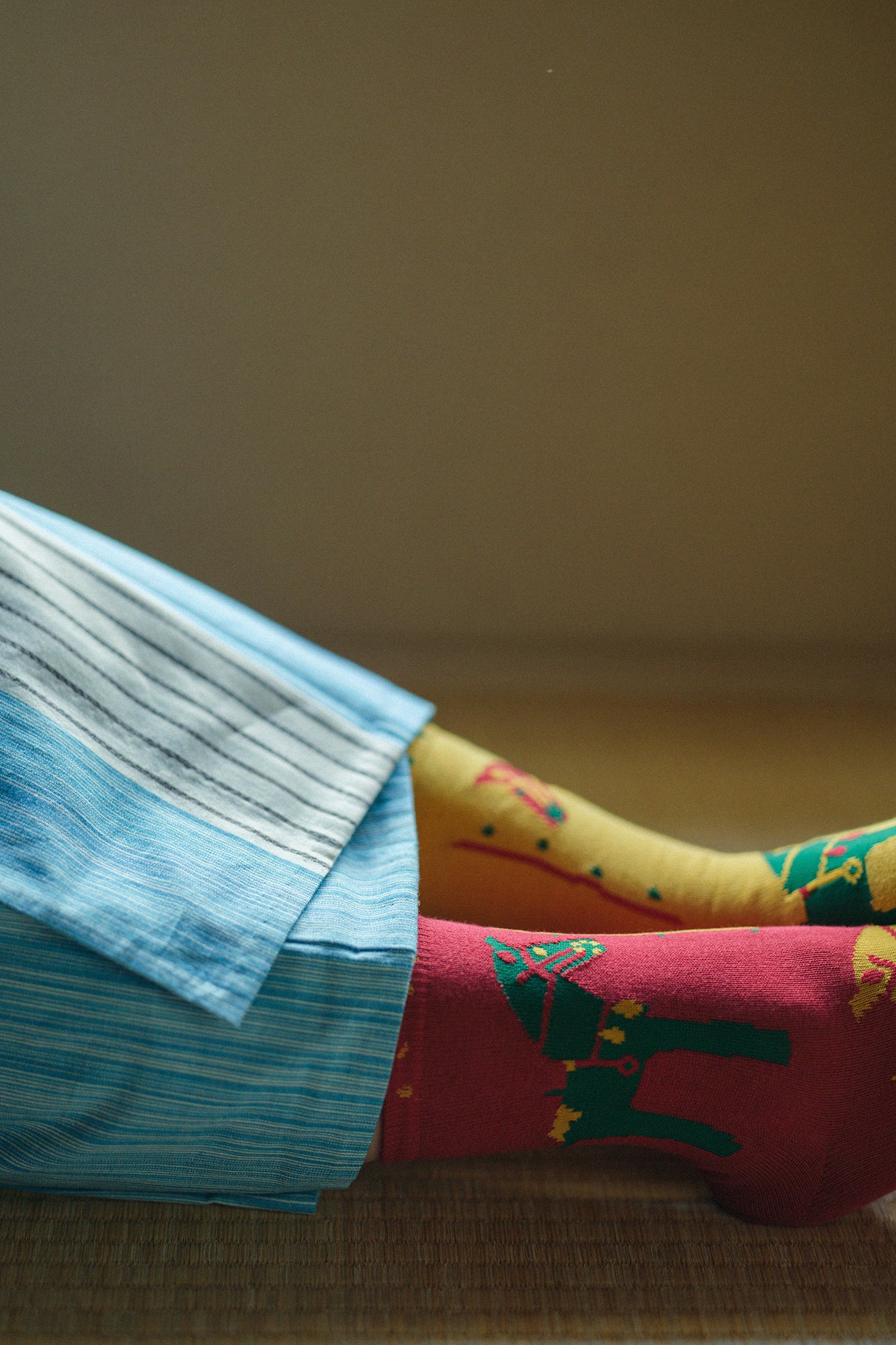 在Tabi袜子（正常长度） /十二生肖下：蛇（MI）REIWA 7 [男女]