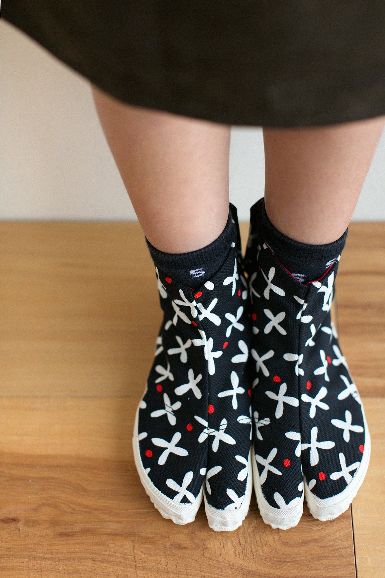 ● Split Toe Tabi Shoes for Kids / Suzushiroso Black 2