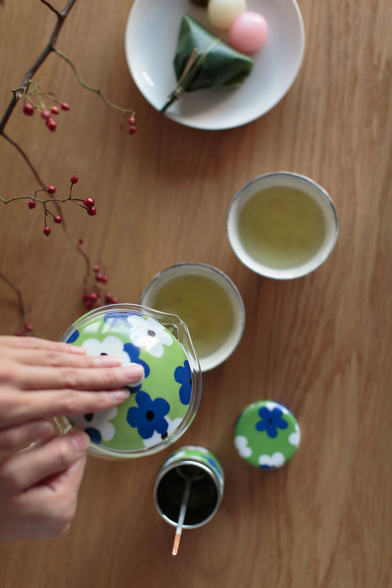 耐熱玻璃茶壺和茶罐套組／疊花
